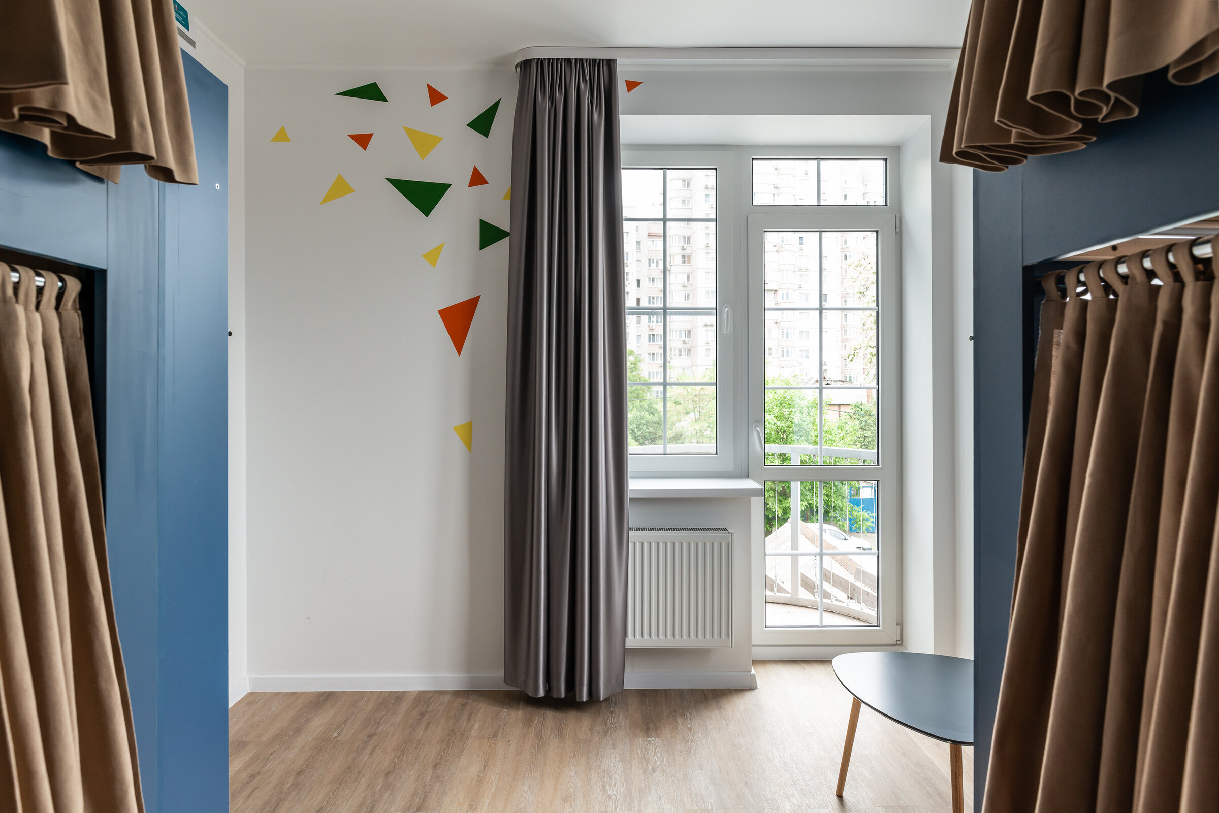 Эконом 4- местный с общим санузлом (душ и туалет на два номера)