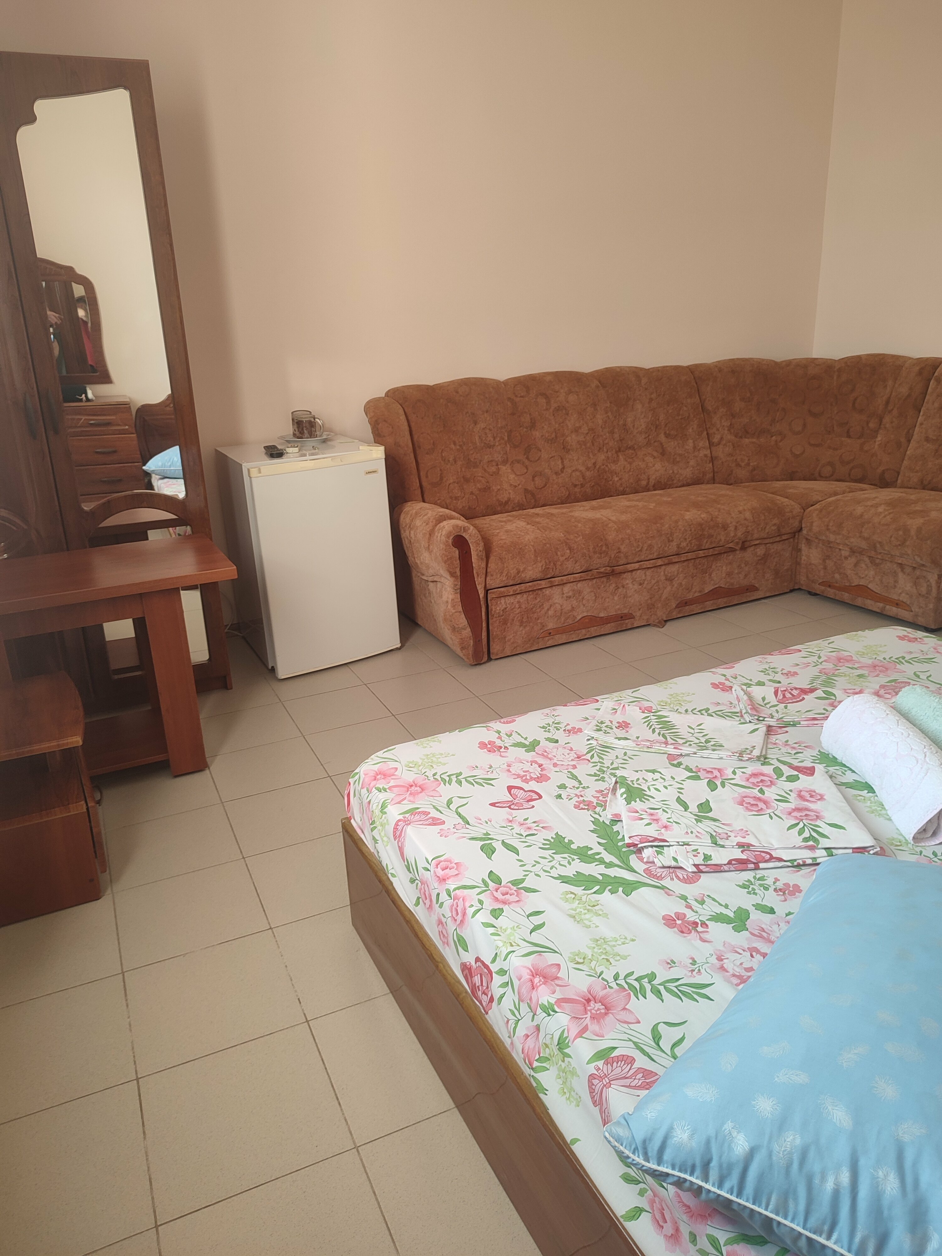 Большой двухместный номер с 1 кроватью