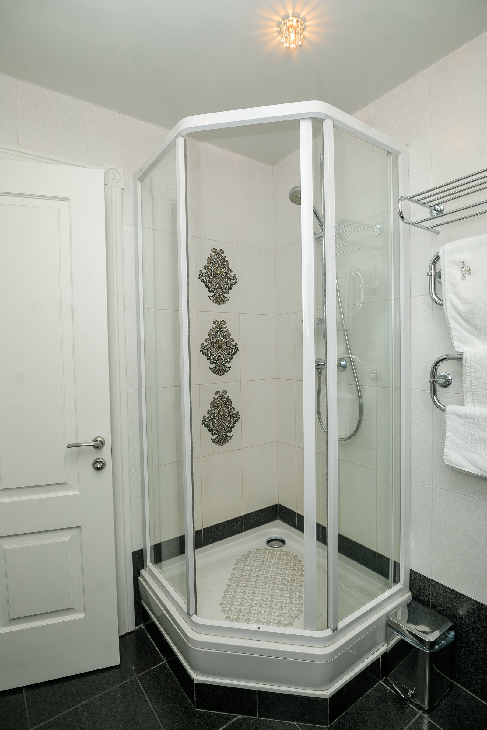 Номер Делюкс