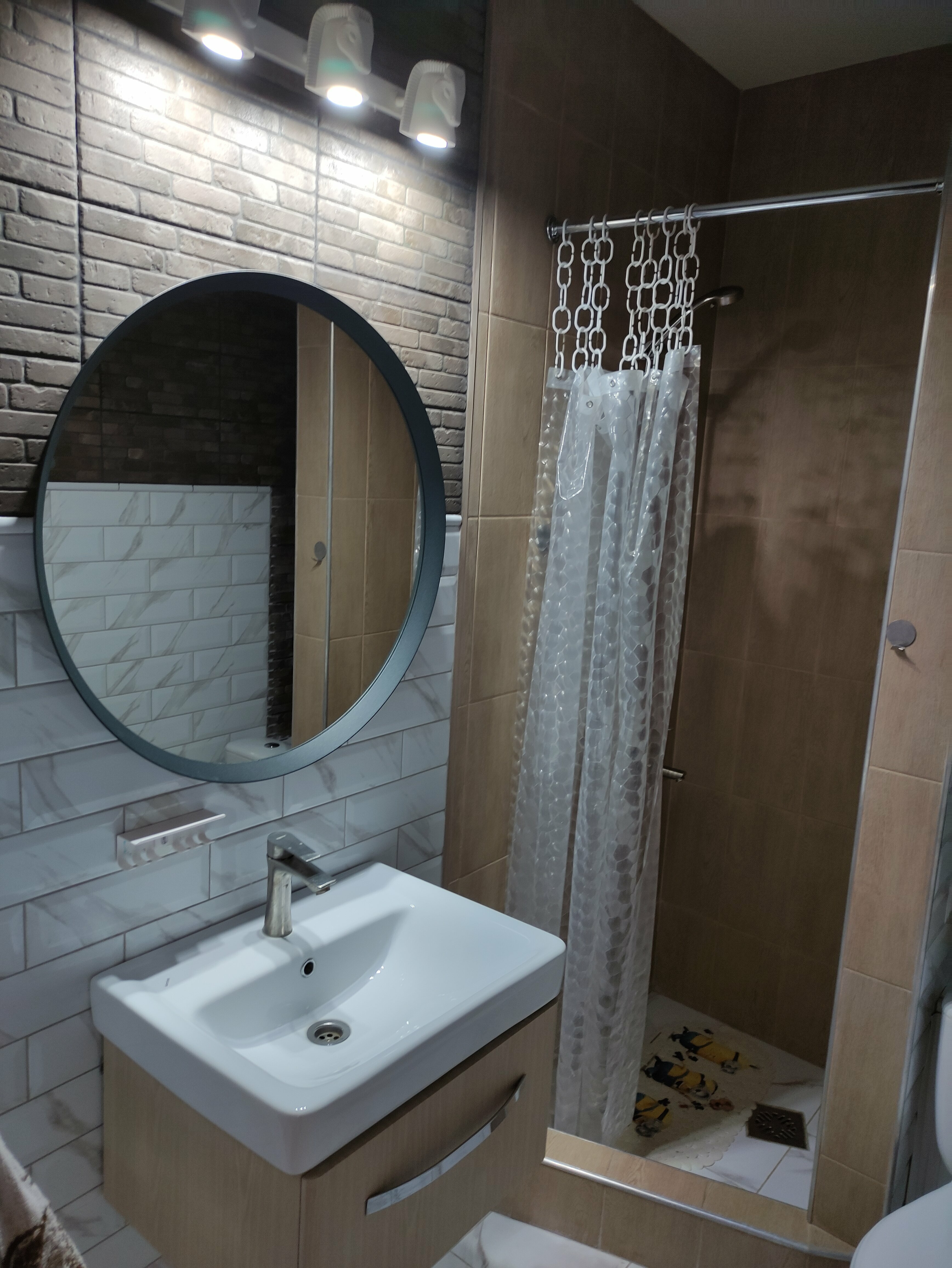 Семейный номер с душем