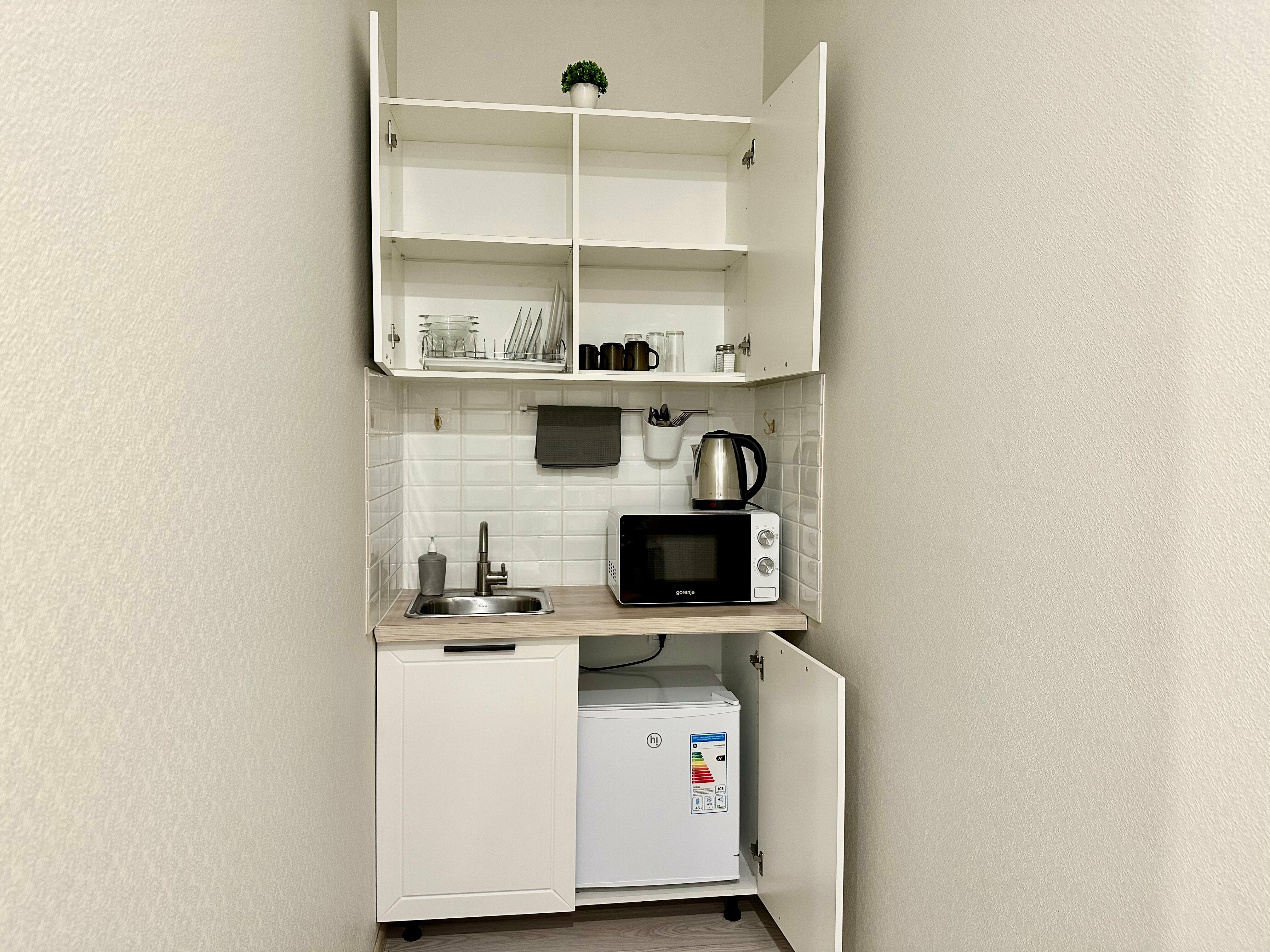 Двухместный номер с двуспальной кроватью и дополнительной кроватью