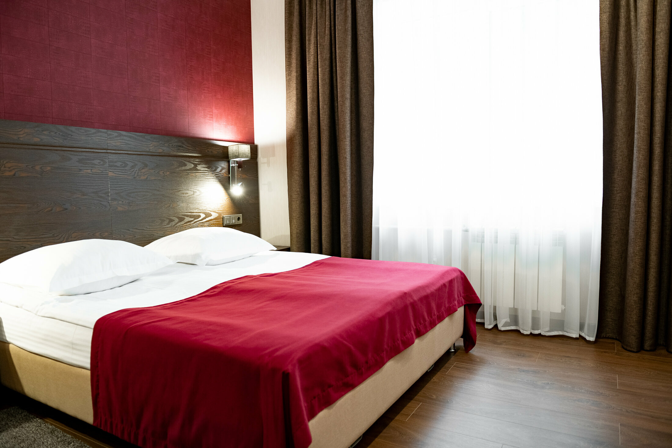 Люкс с кроватью размера «king-size» и гидромассажной ванной