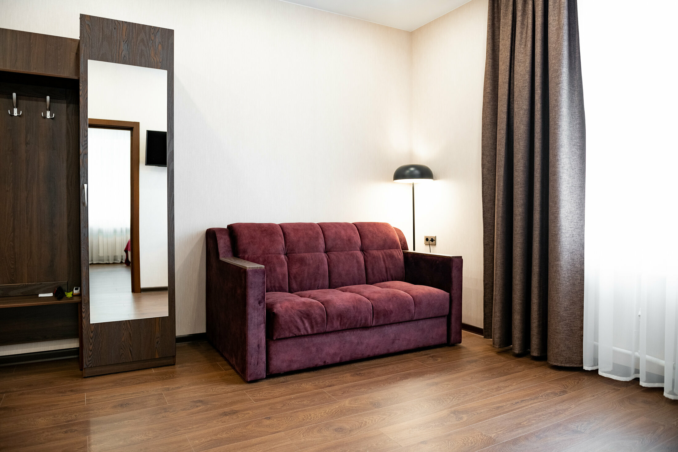 Люкс с кроватью размера «king-size» и гидромассажной ванной