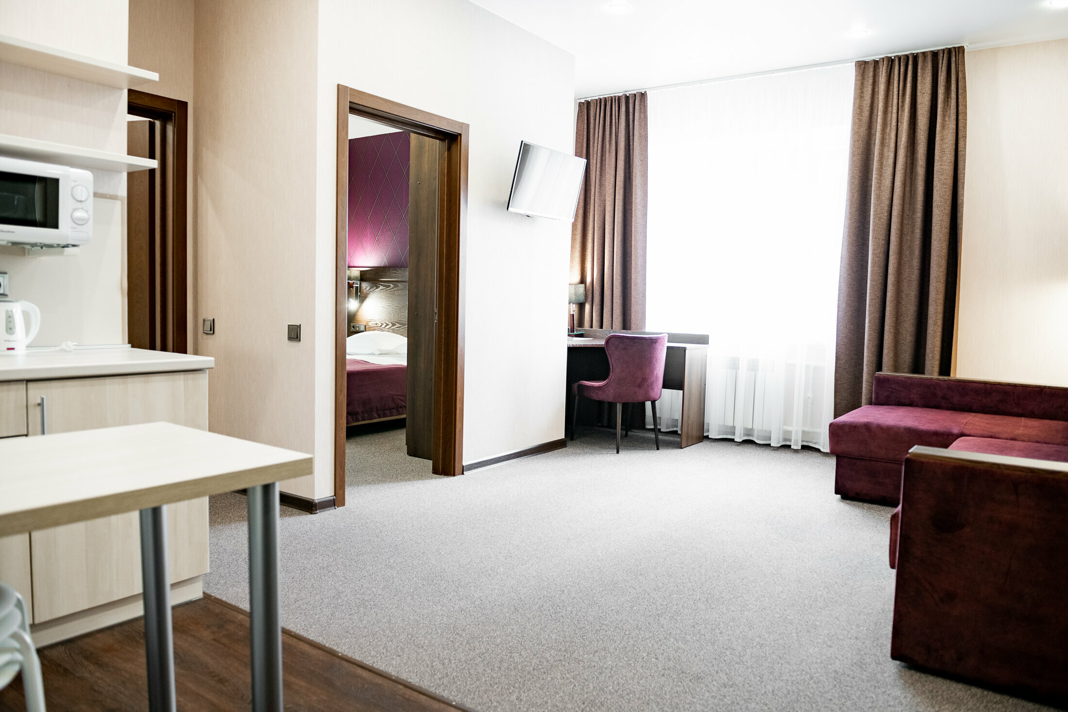 Люкс с кроватью размера «king-size» и гидромассажной ванной