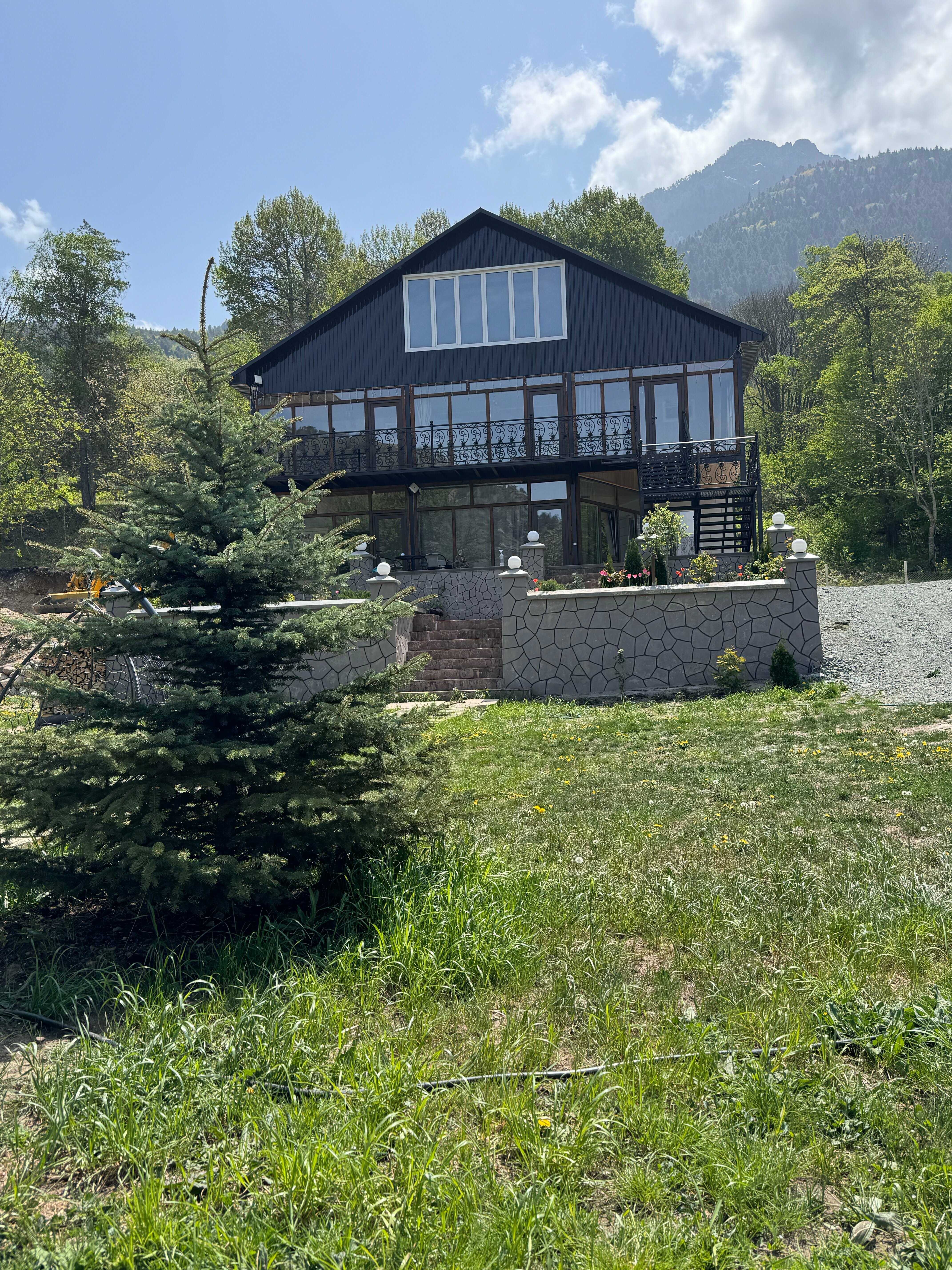 Семейный номер с балконом