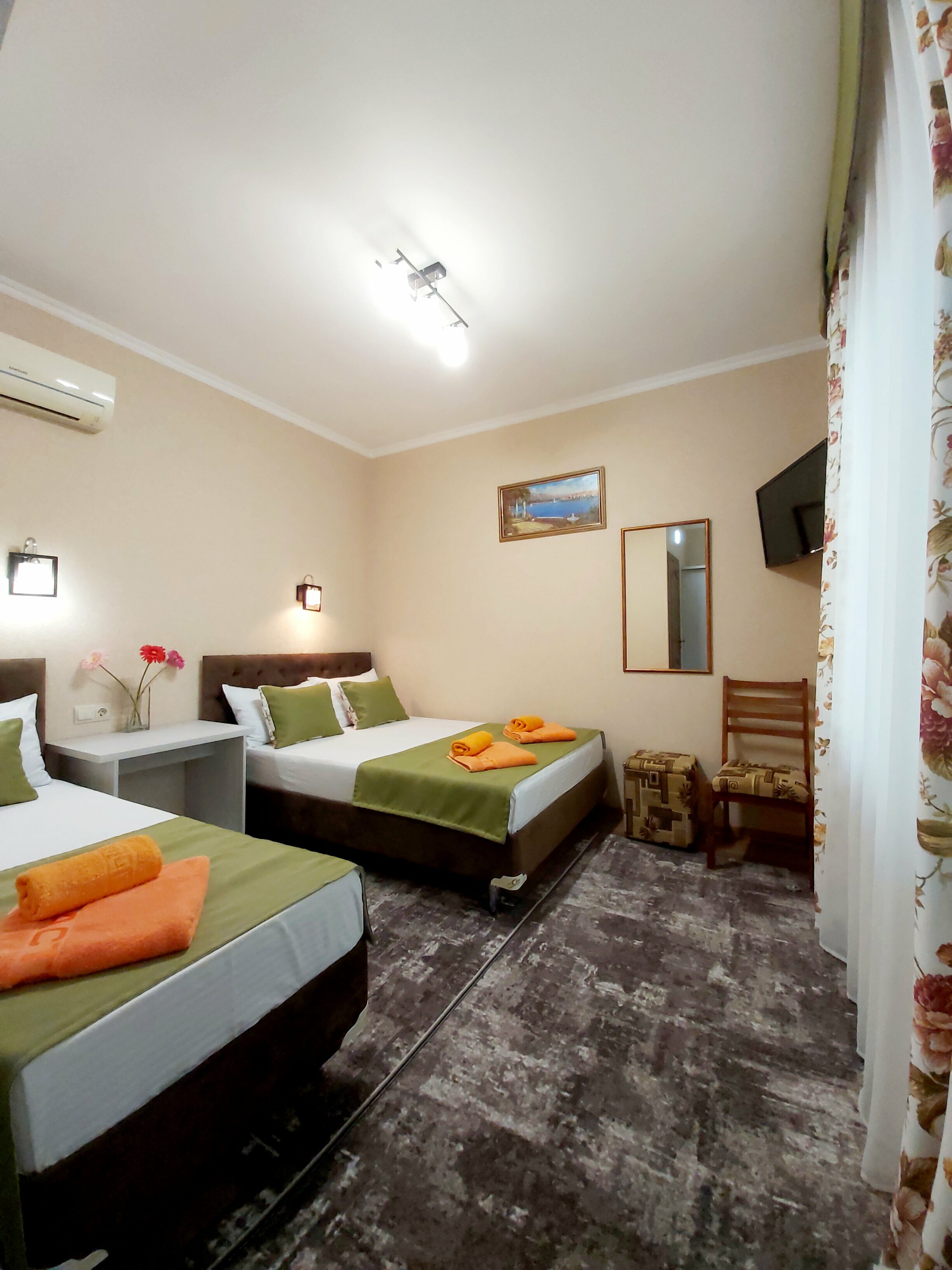 Классический трехместный номер