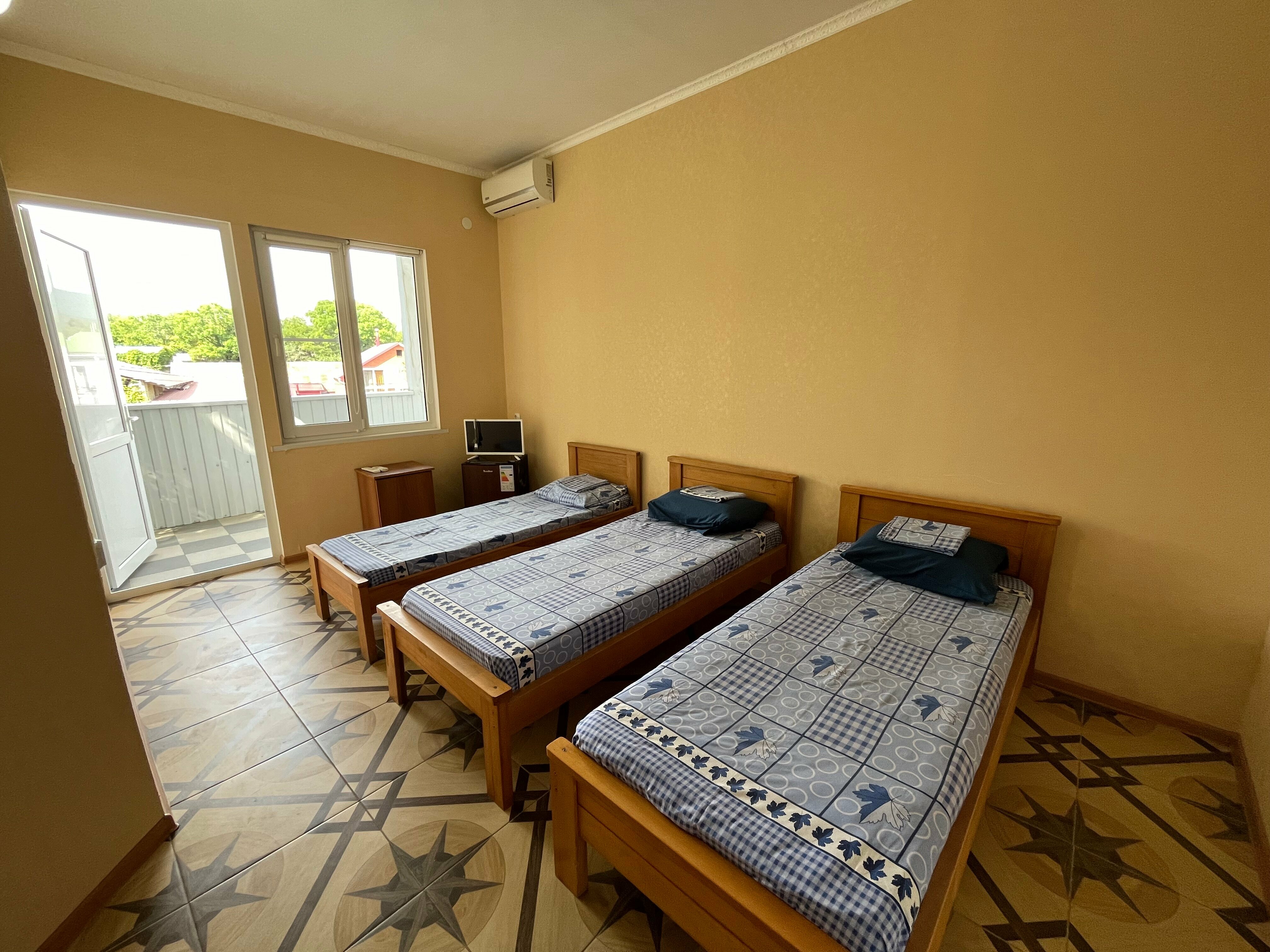 Стандартный трехместный номер