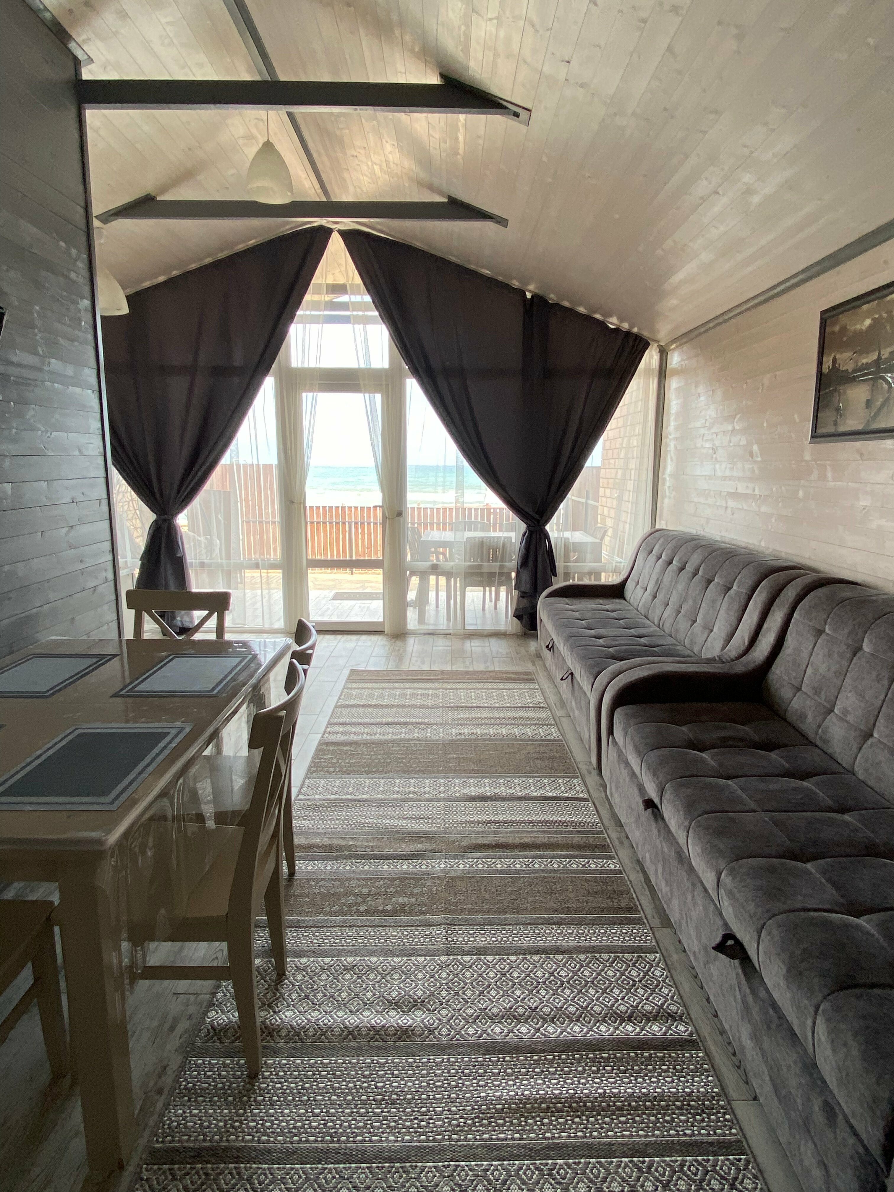 Дом с видом на море