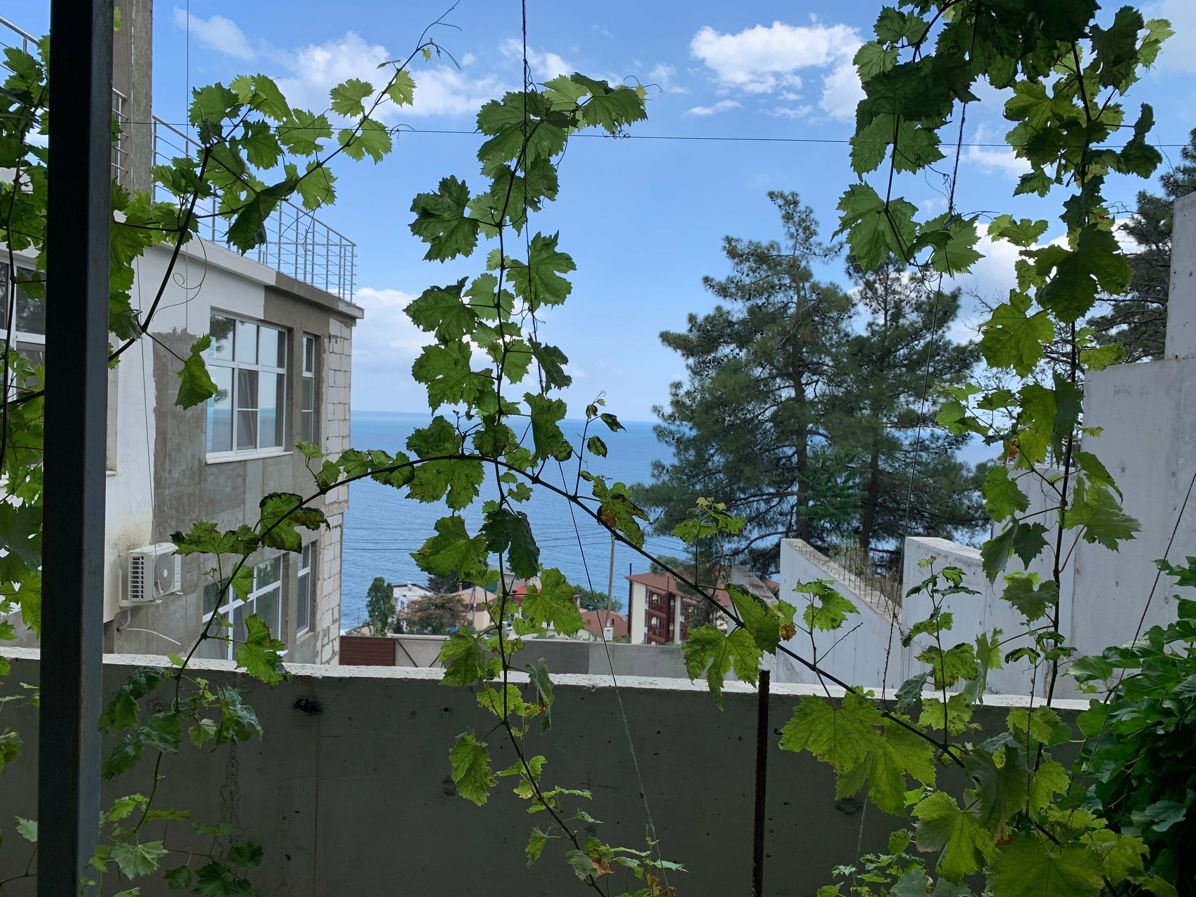 Семейный номер с видом на море