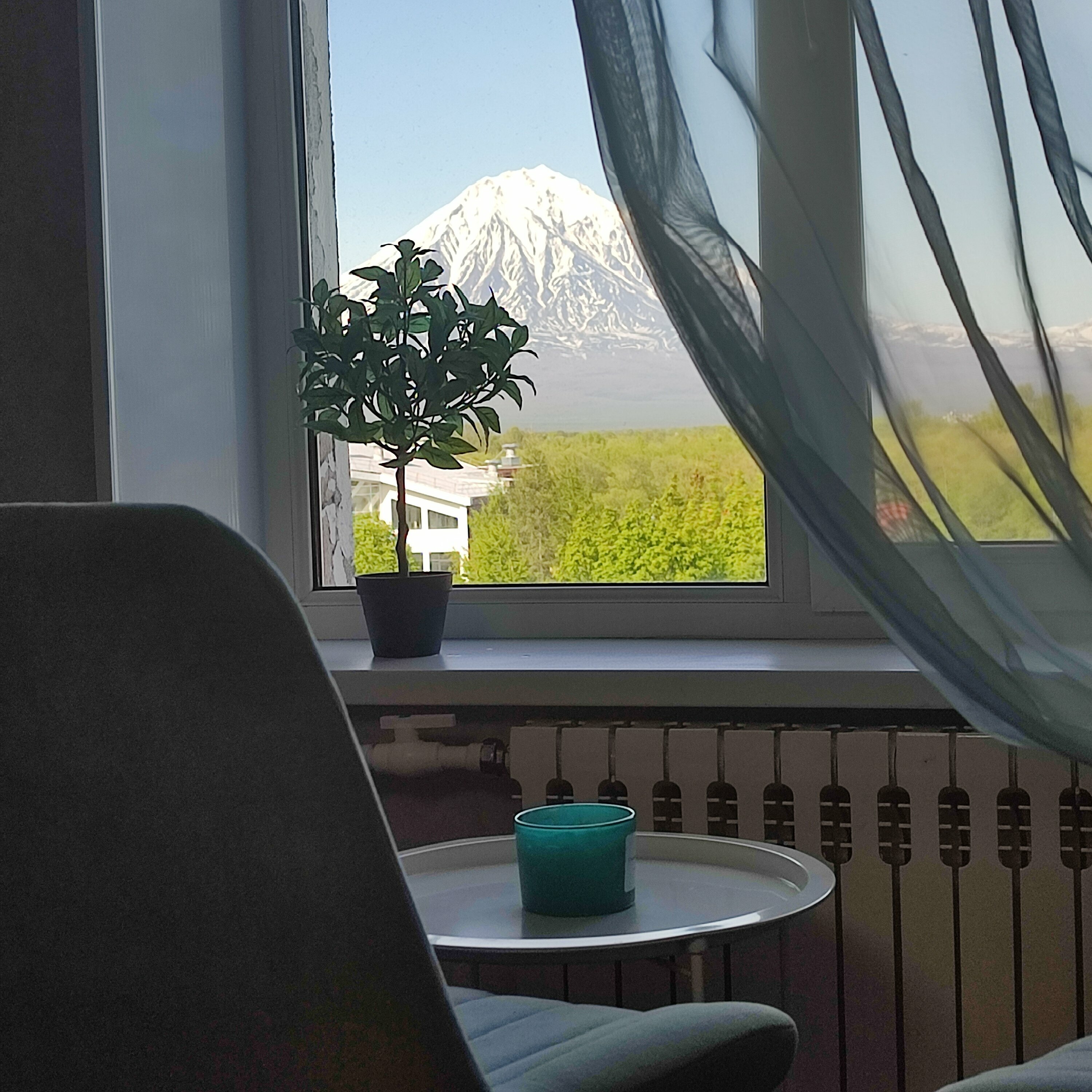 Семейный номер с видом на горы