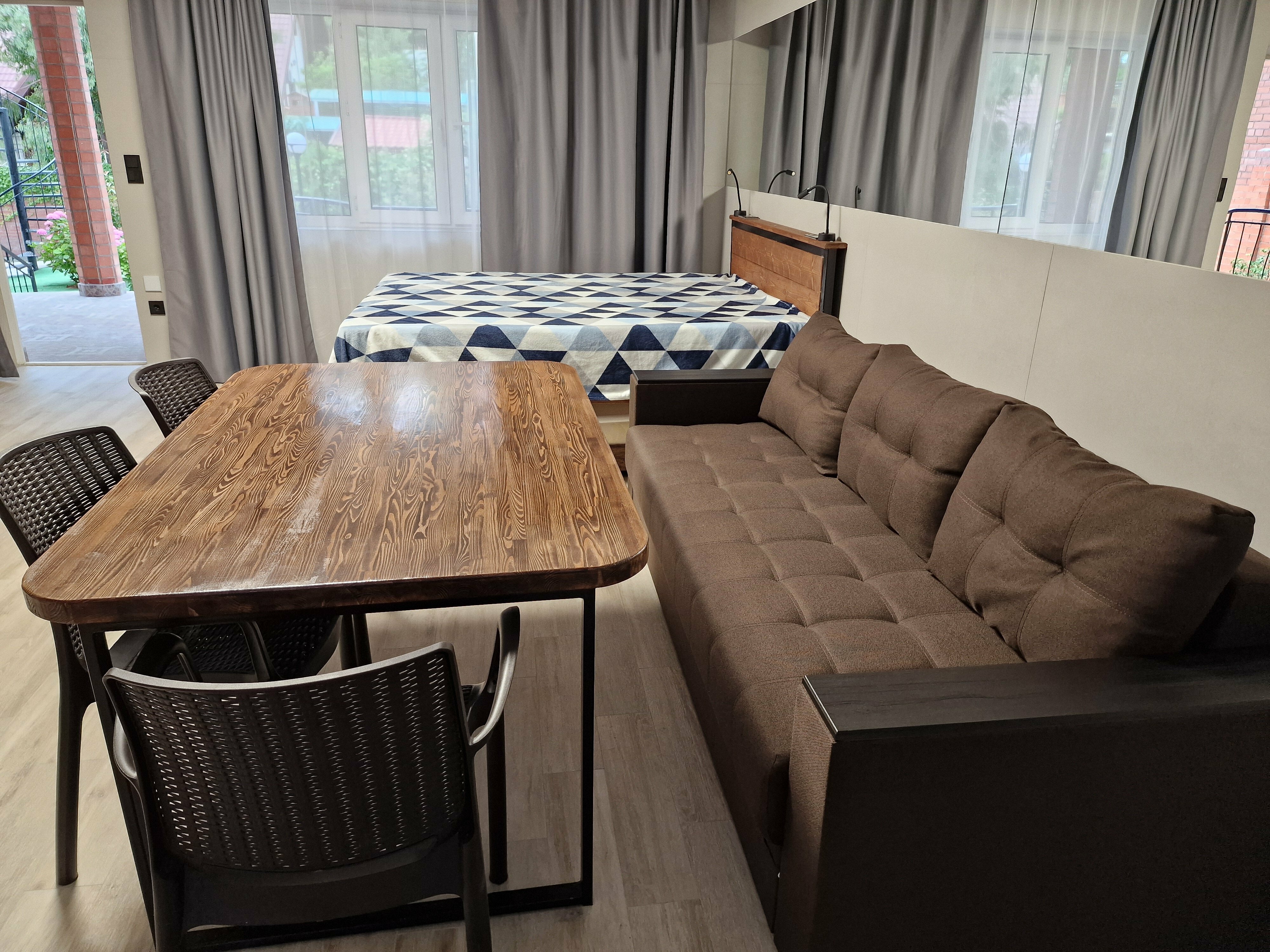 Номер-студия Делюкс