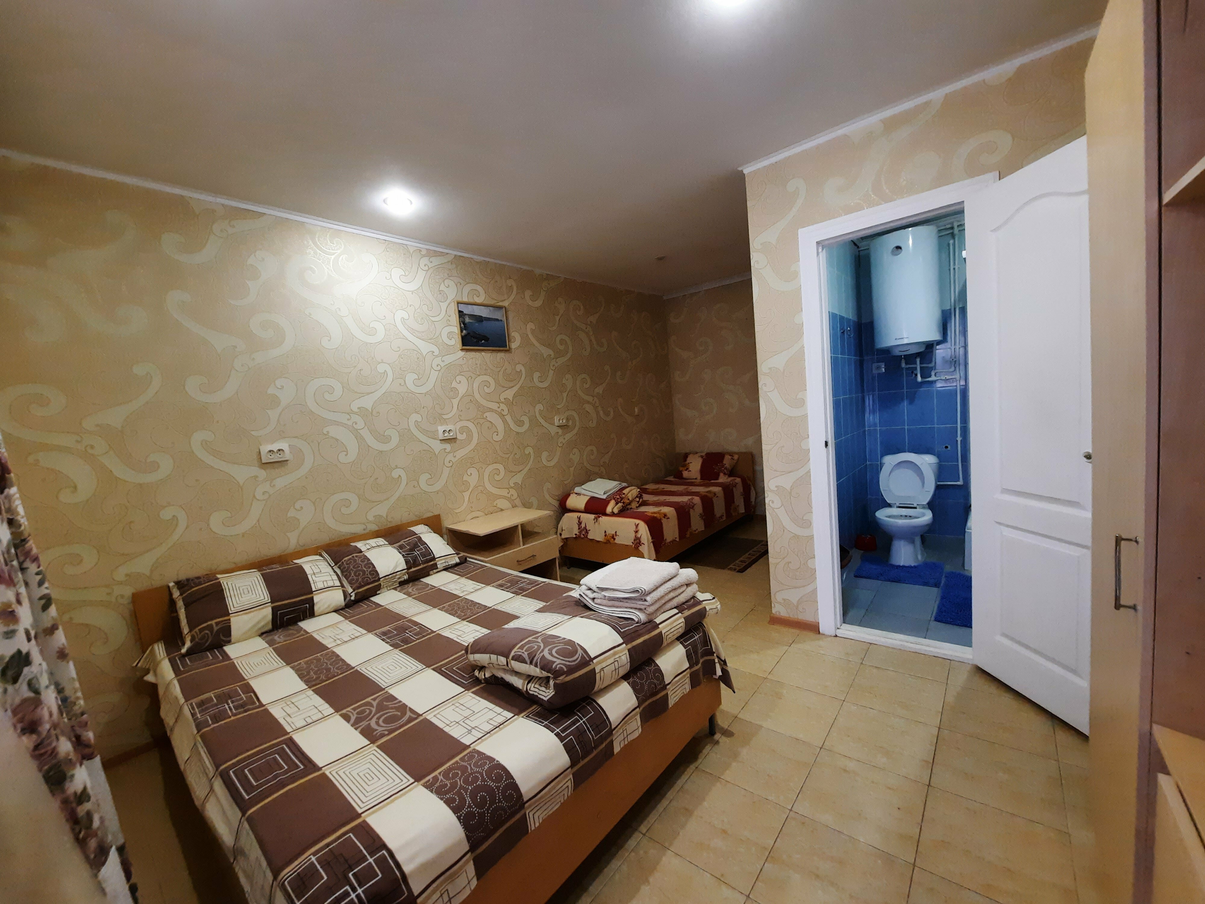 Трехместный номер с террасой