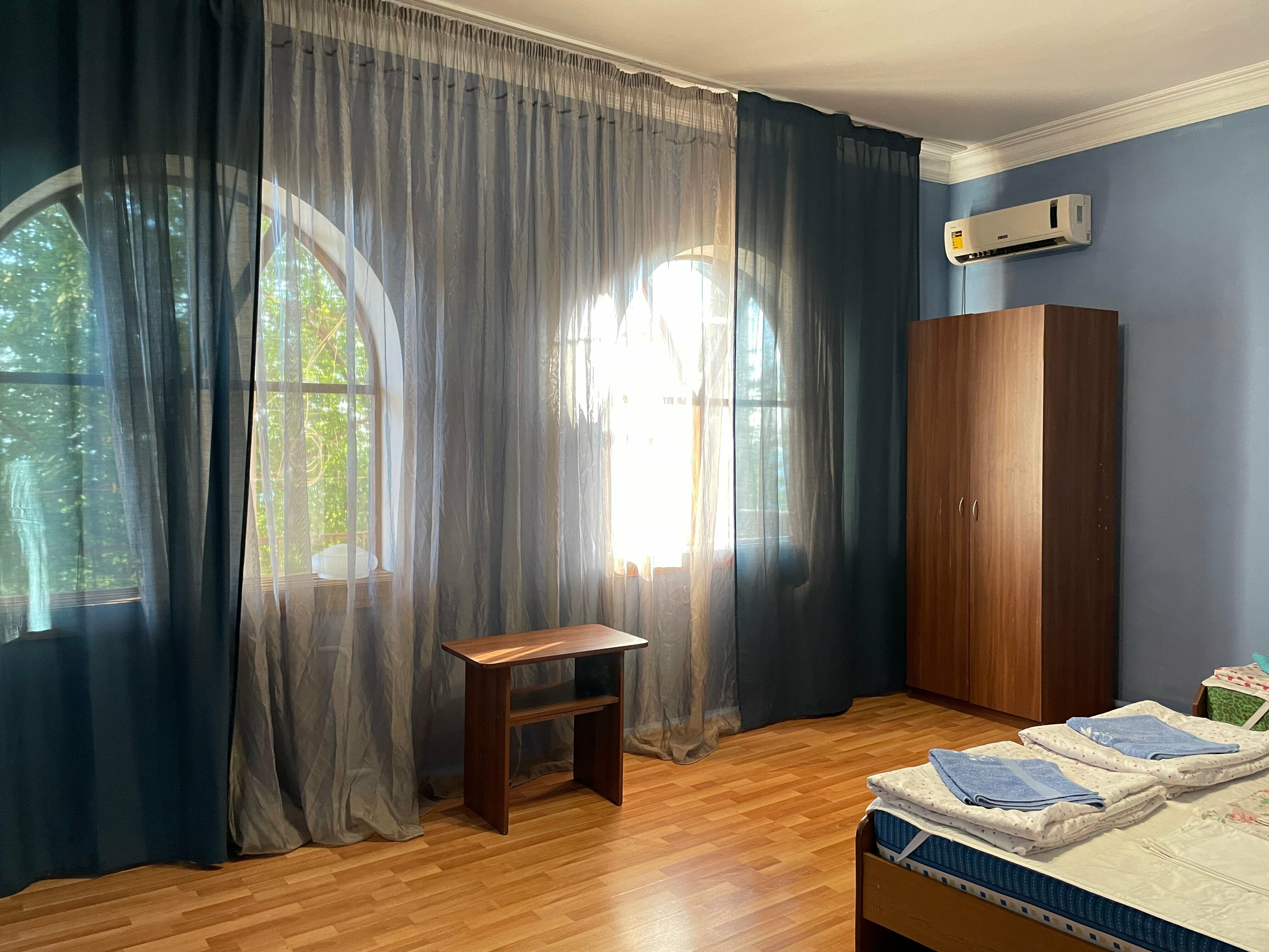 Дом с 6 спальнями