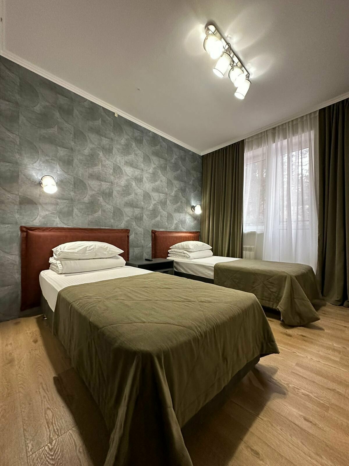 Двухместный номер с 2 отдельными кроватями и балконом