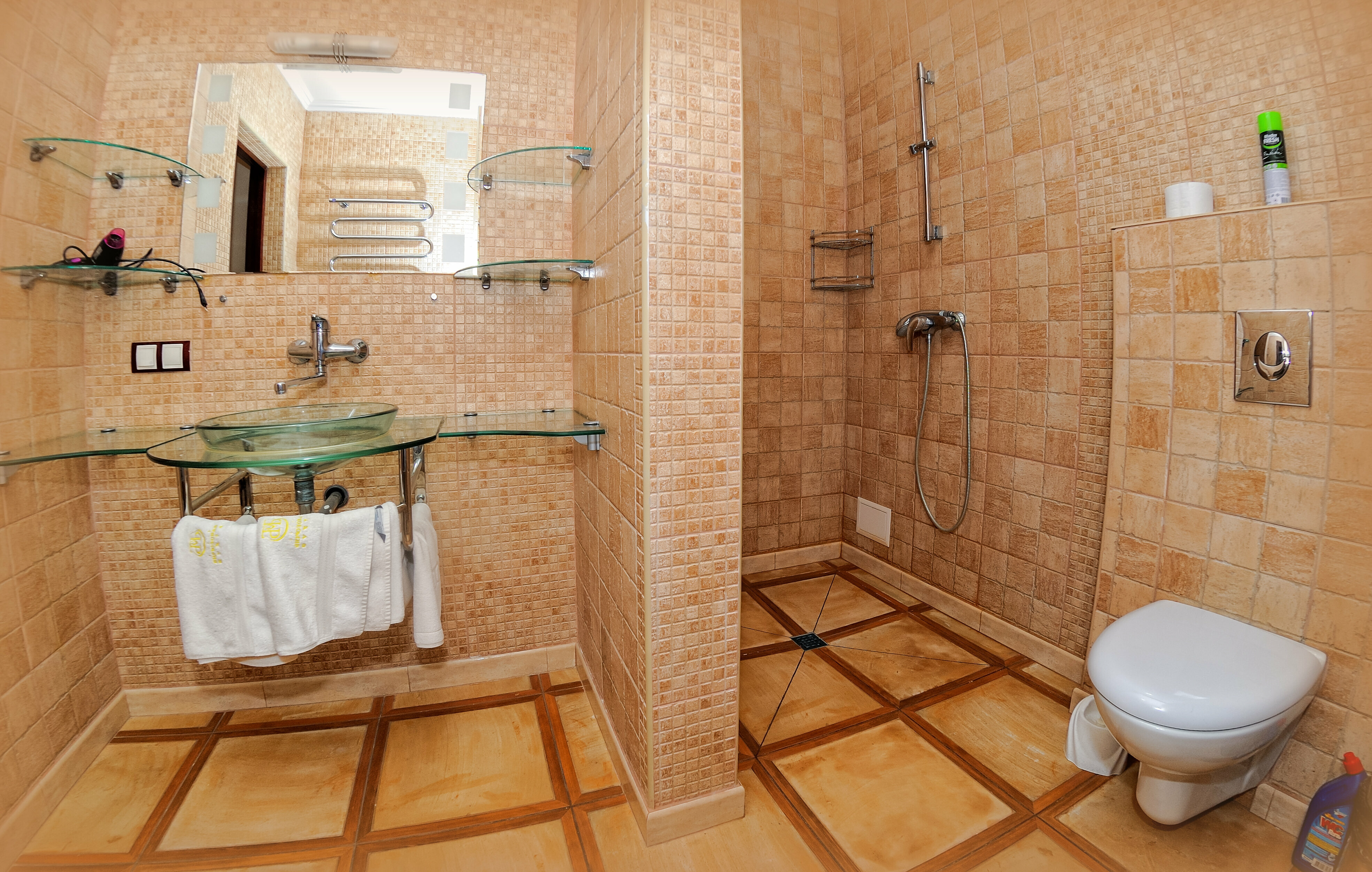 Четырехместный номер с видом на сад