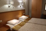 Просторный двухместный номер с 2 отдельными кроватями в Шахристан