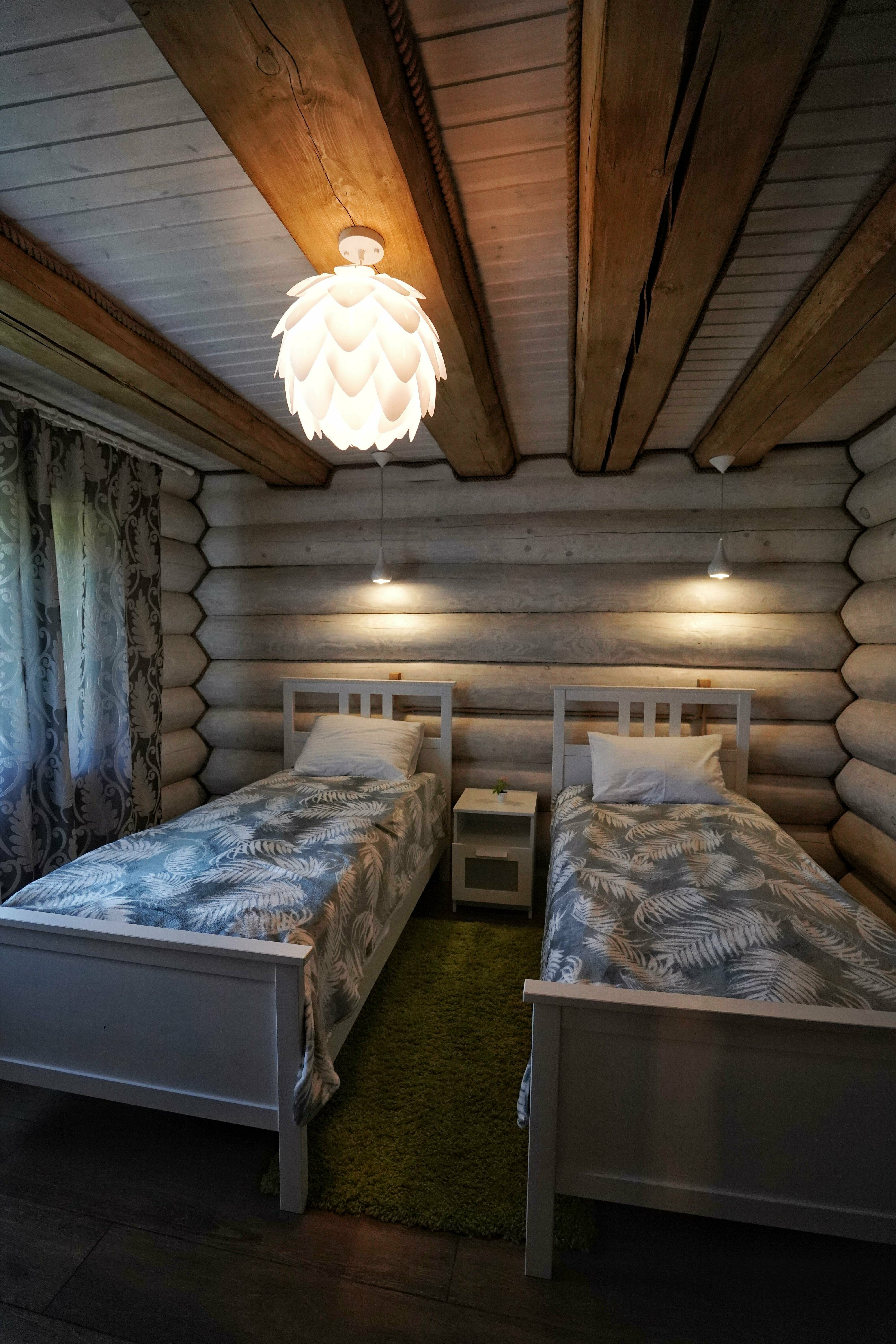 Двухэтажный терем "Охота" в окружении леса