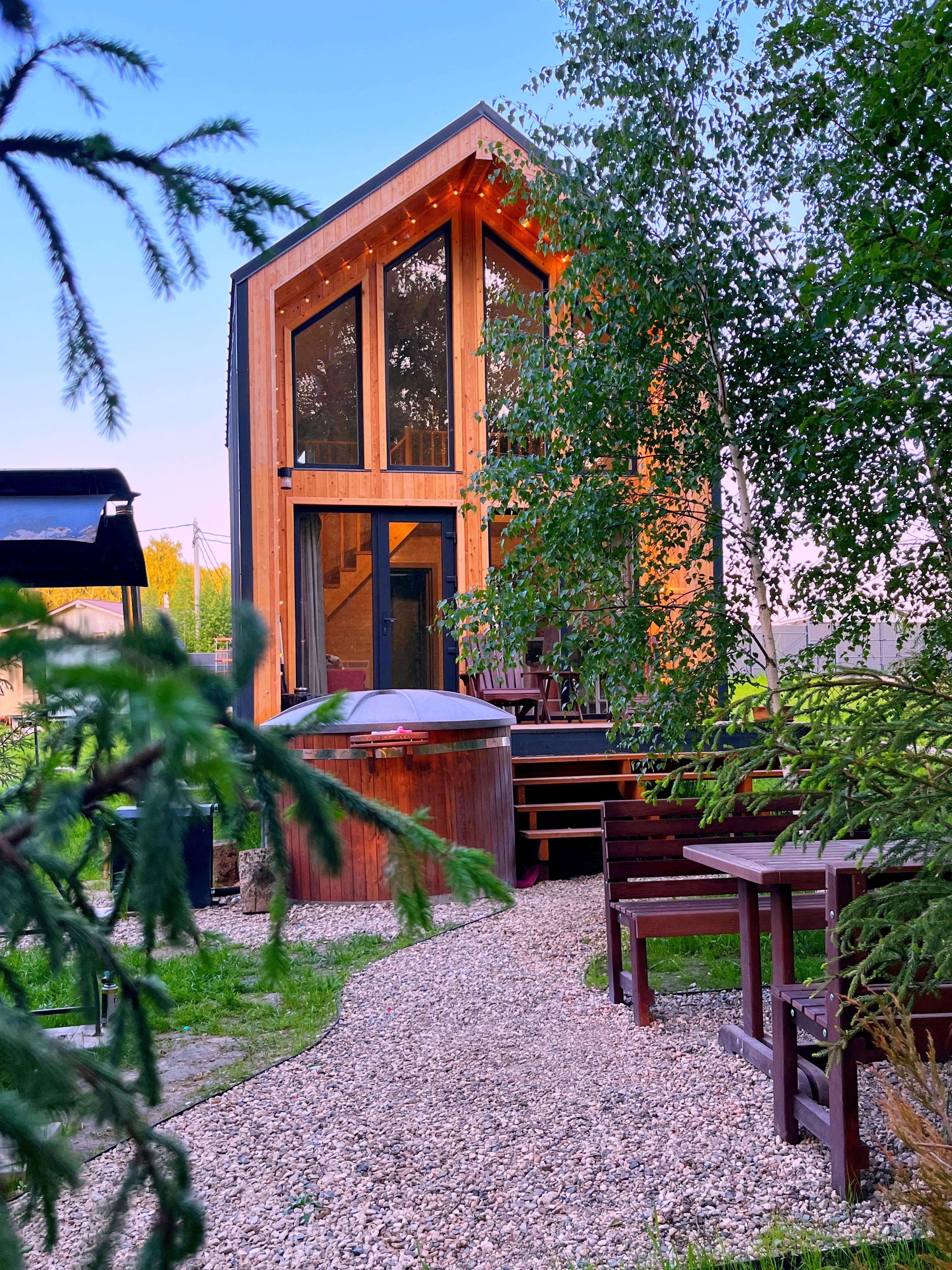 Дом с видом на озеро