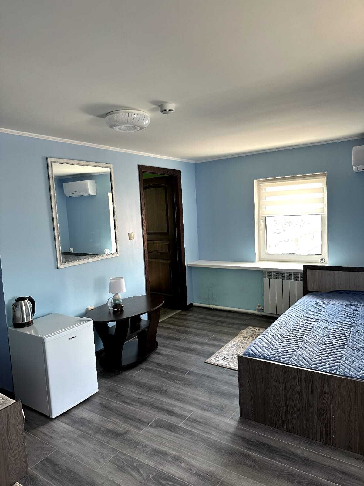 Односпальная кровать в общем номере