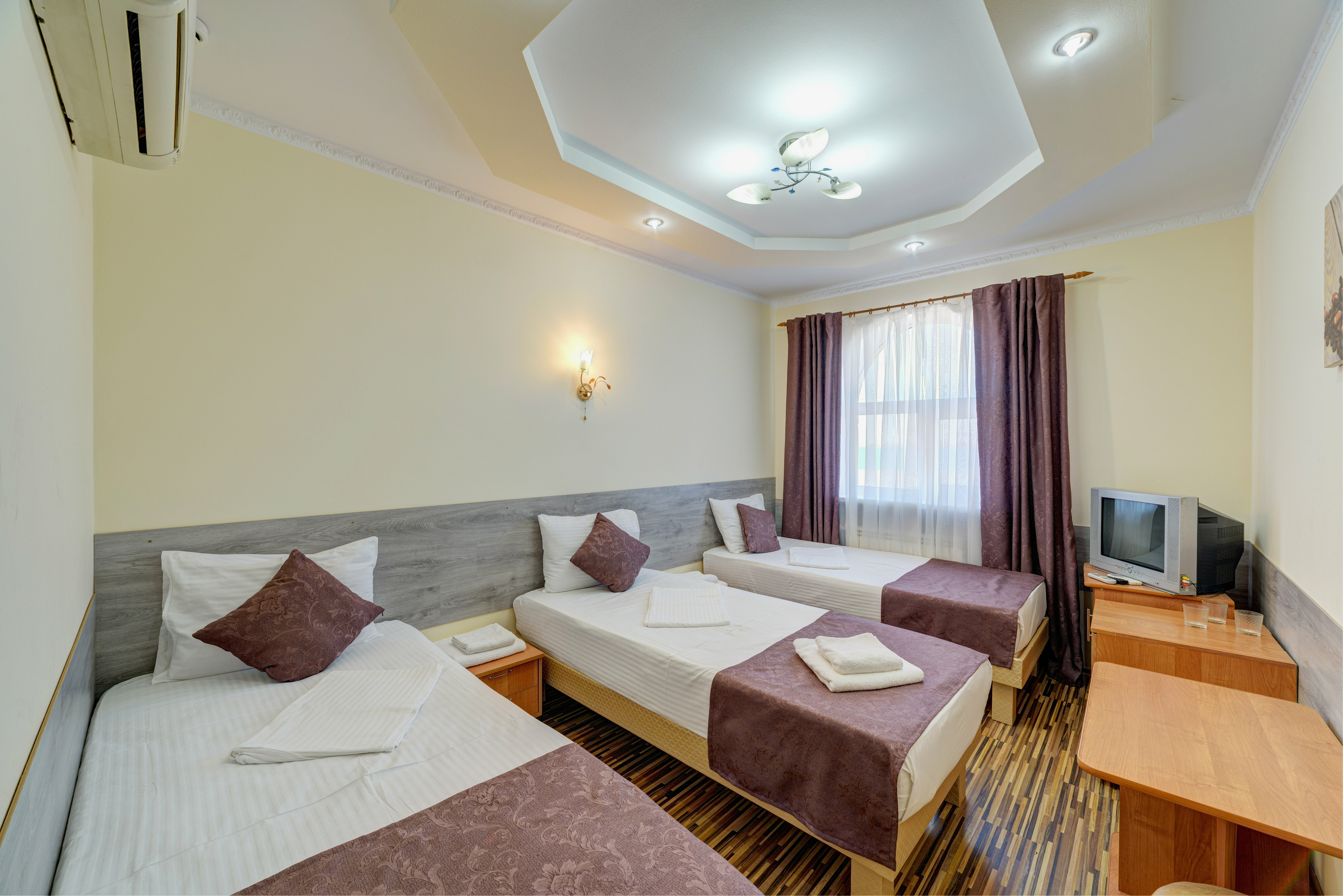 Стандартный трехместный номер