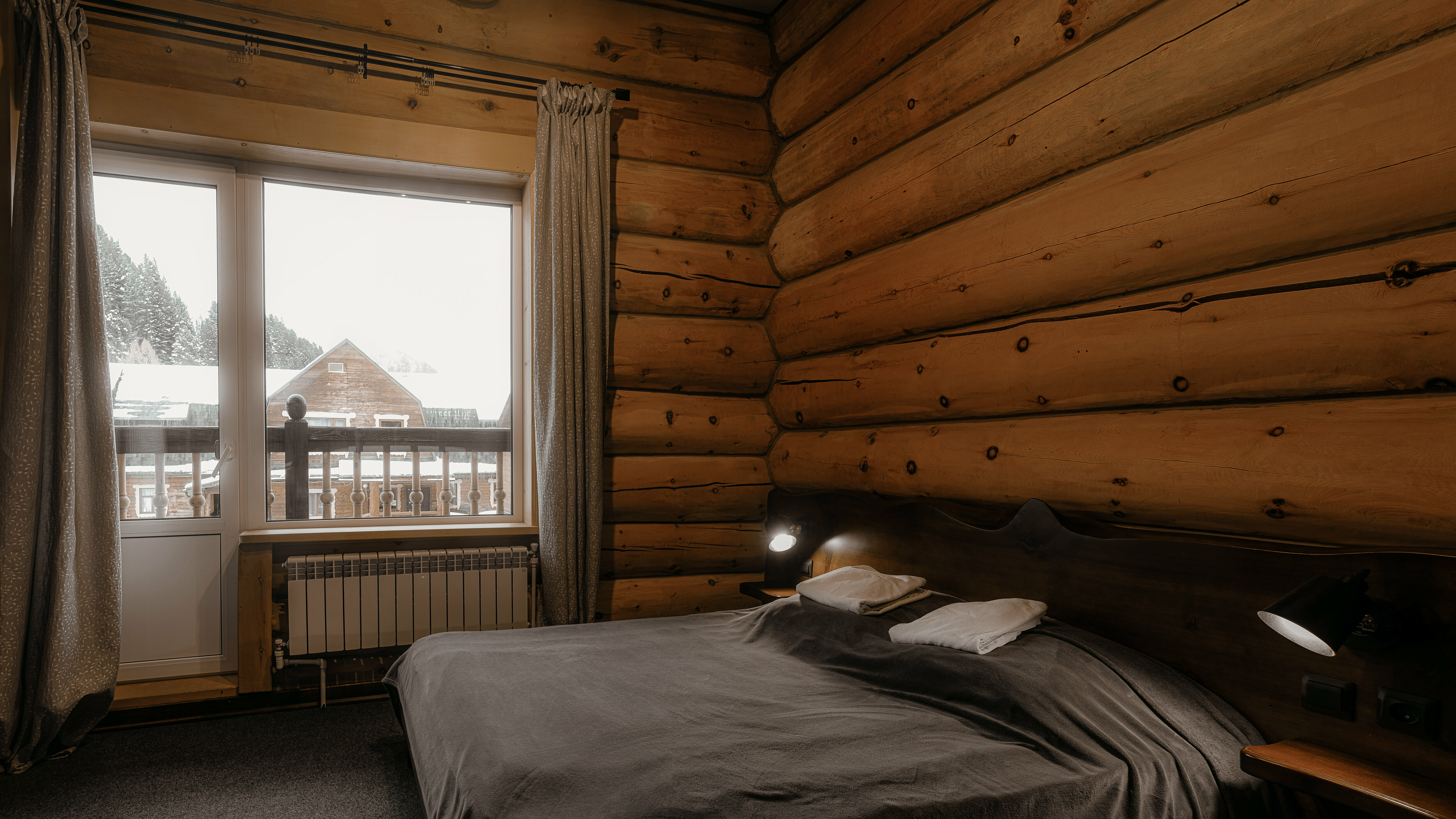 Трехместный номер с балконом