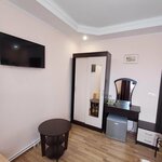 Трехместный номер с балконом в Добрый Дом