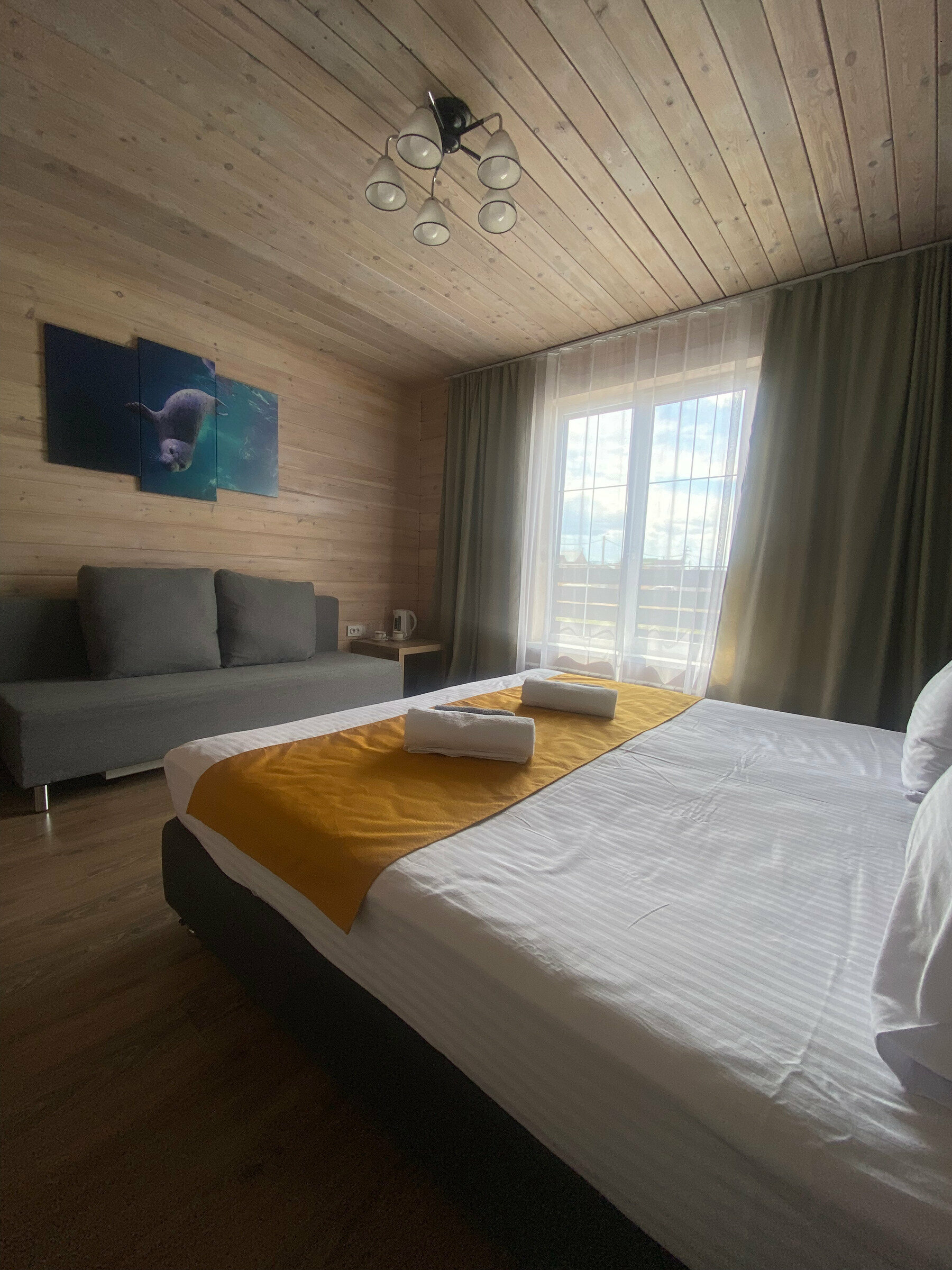 Трехместный номер «Комфорт» с душем