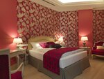 Standard Double Room, 1 Queen Bed, Inner hotel space view в Relais le Chevalier