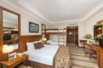 Main Building Bunk Bed Room (Garden View) в Sunis Elita Beach Resort Hotel & SPA