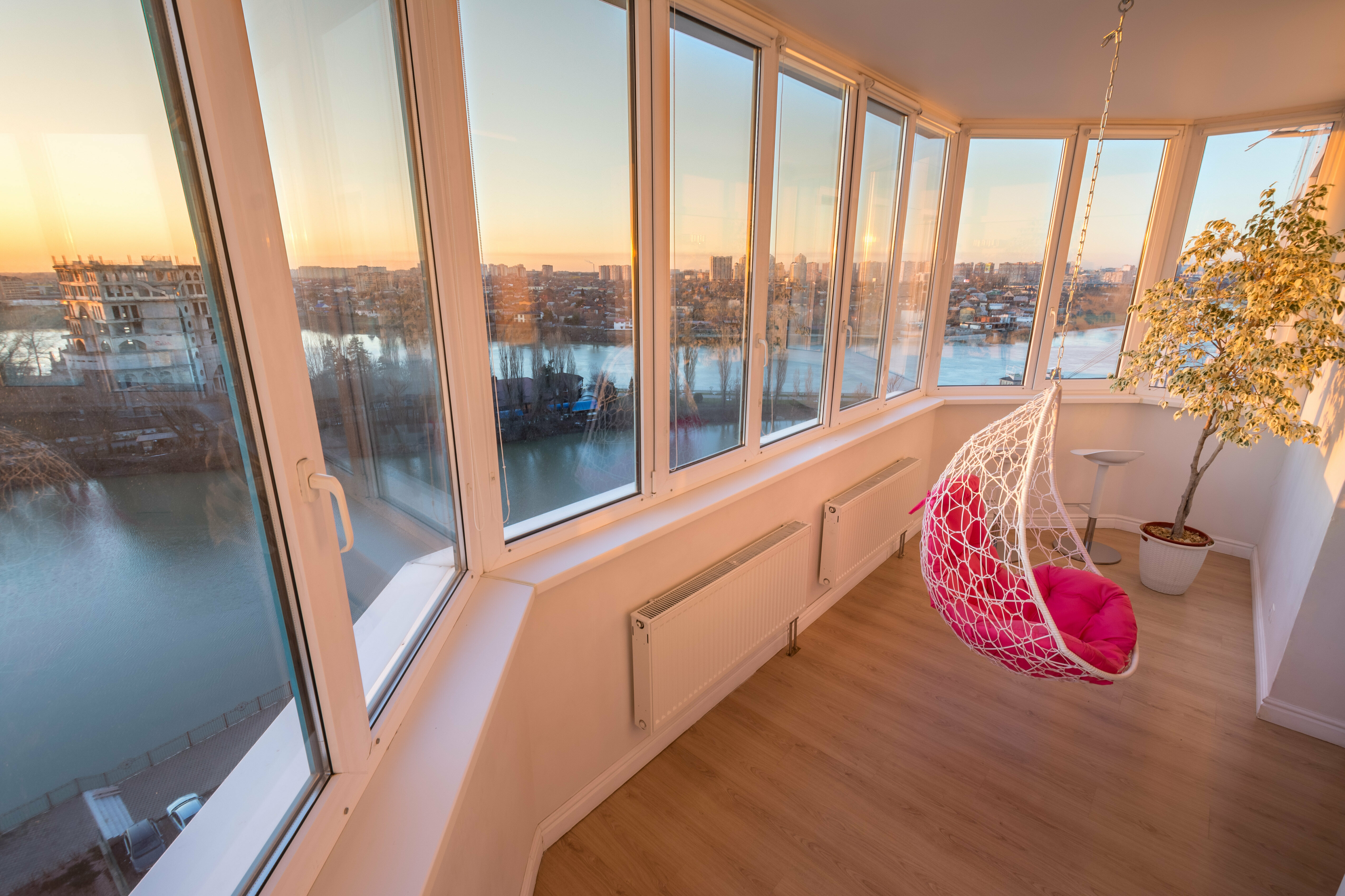 Апартаменты с лучшим видом на реку Кубань! Захватывающие пейзажи — Кубанская набережная, 37