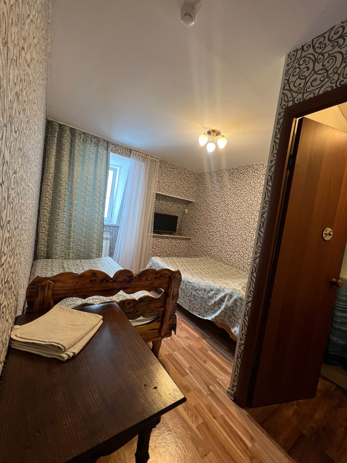 Cемейный номер с собственной ванной комнатой