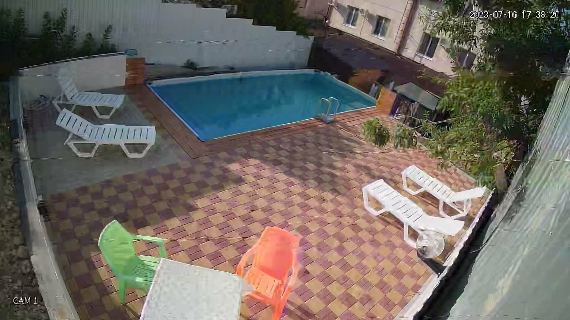 Небольшой двухместный номер с 2 отдельными кроватями