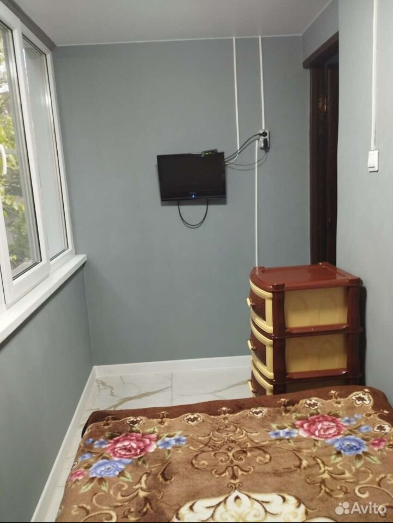 Одноместный номер с общим душем и туалетом