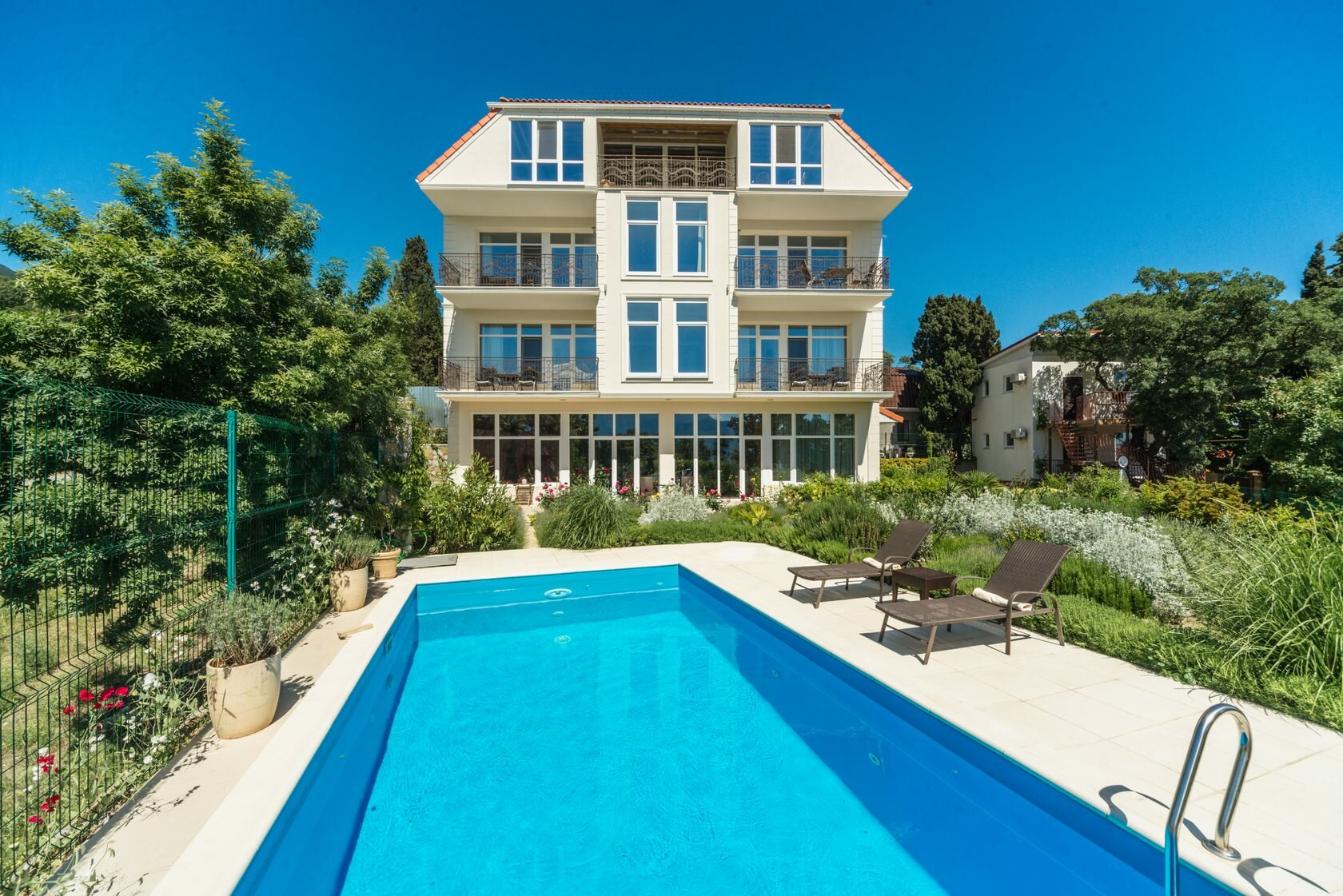 Апартаменты с видом на море