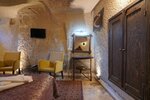 Deluxe Double Cave Room with Jacuzzi в Emit Cave Hotel