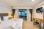 Twin/Double Studio Beach Front в Thai Kamala Beach Front