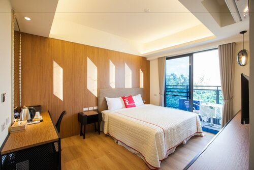 Двухместный номер «Комфорт» с 1 двуспальной кроватью, балкон, вид на горы в Song Ping Resort