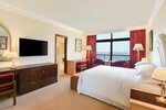 Представительский люкс, 2 спальни, балкон, вид на море (Corner) в Sheraton Grand Doha Resort & Convention Hotel