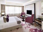 Улучшенный номер, 1 двуспальная кровать «Кинг-сайз» в Movenpick Hotel Bahrain