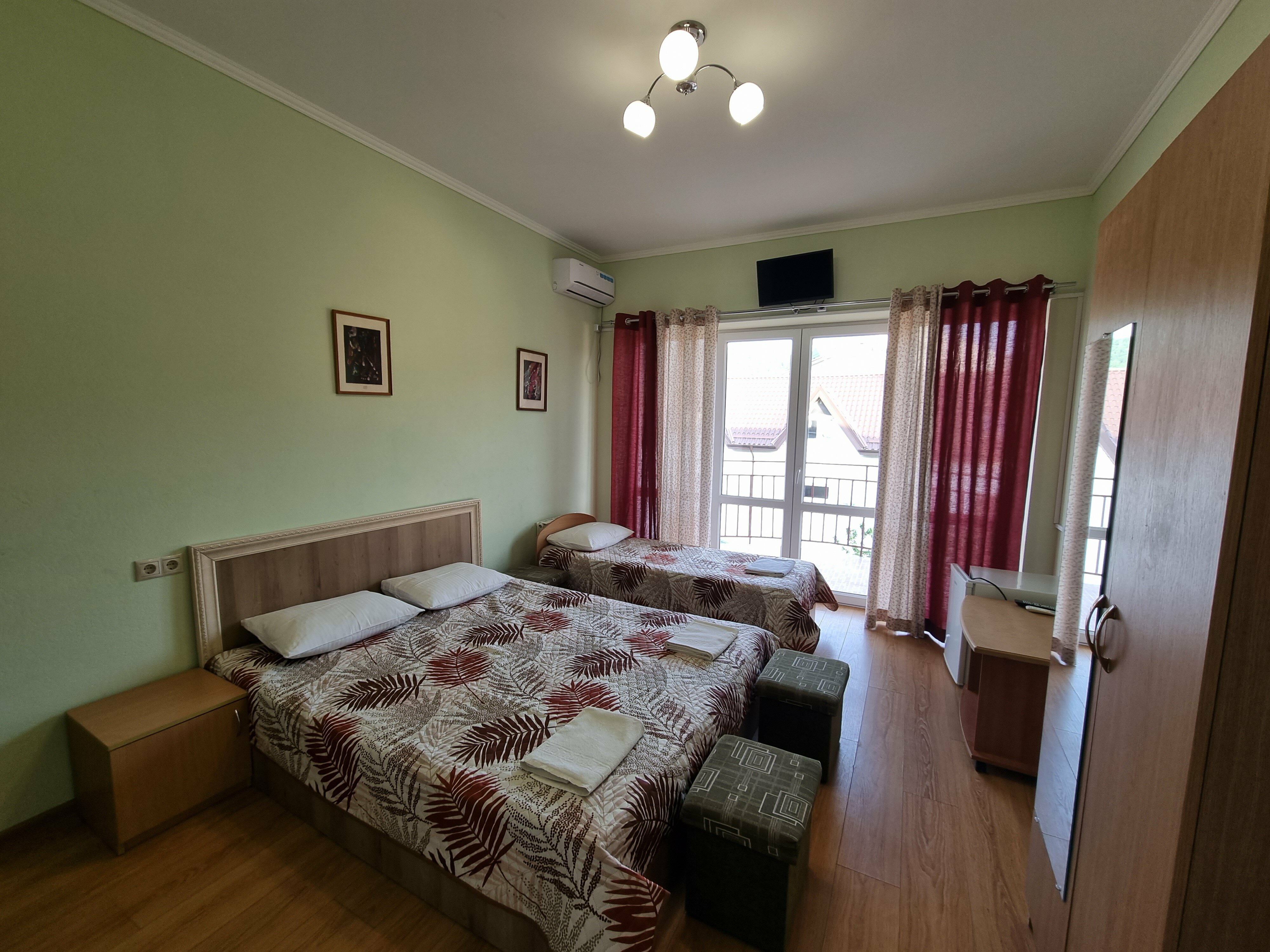 Стандартный трехместный номер