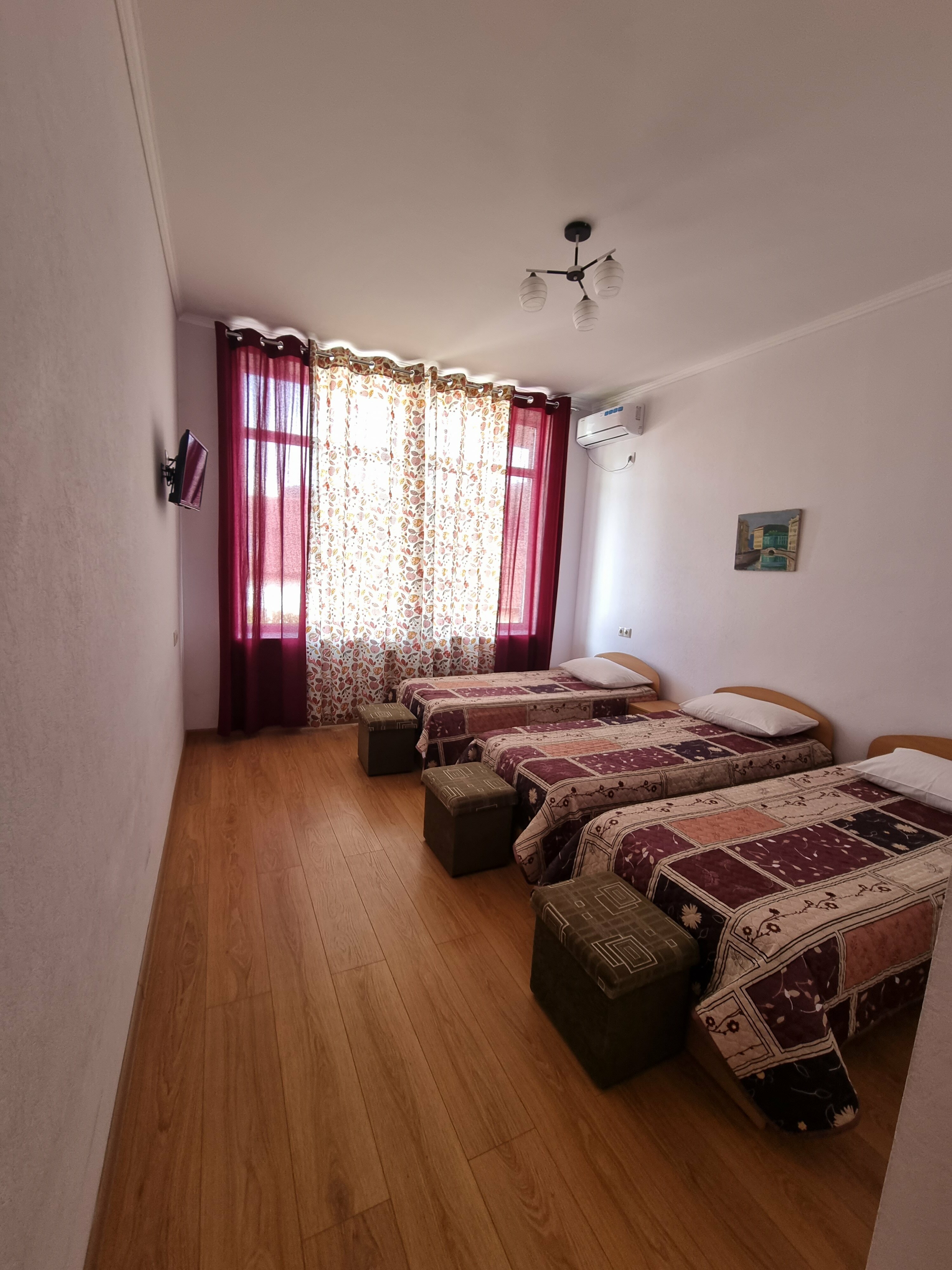 Семейный номер с балконом