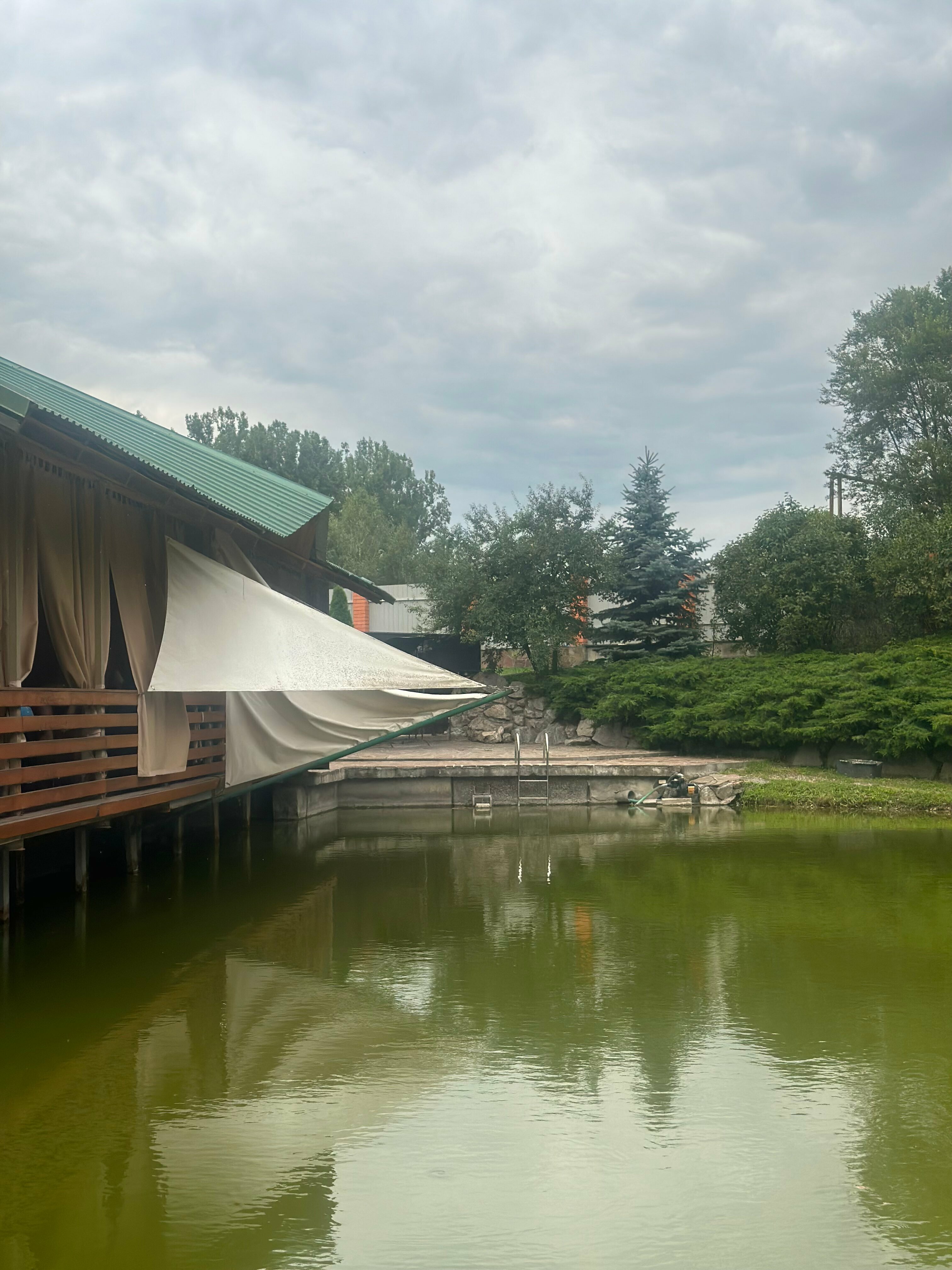 Коттедж с видом на озеро