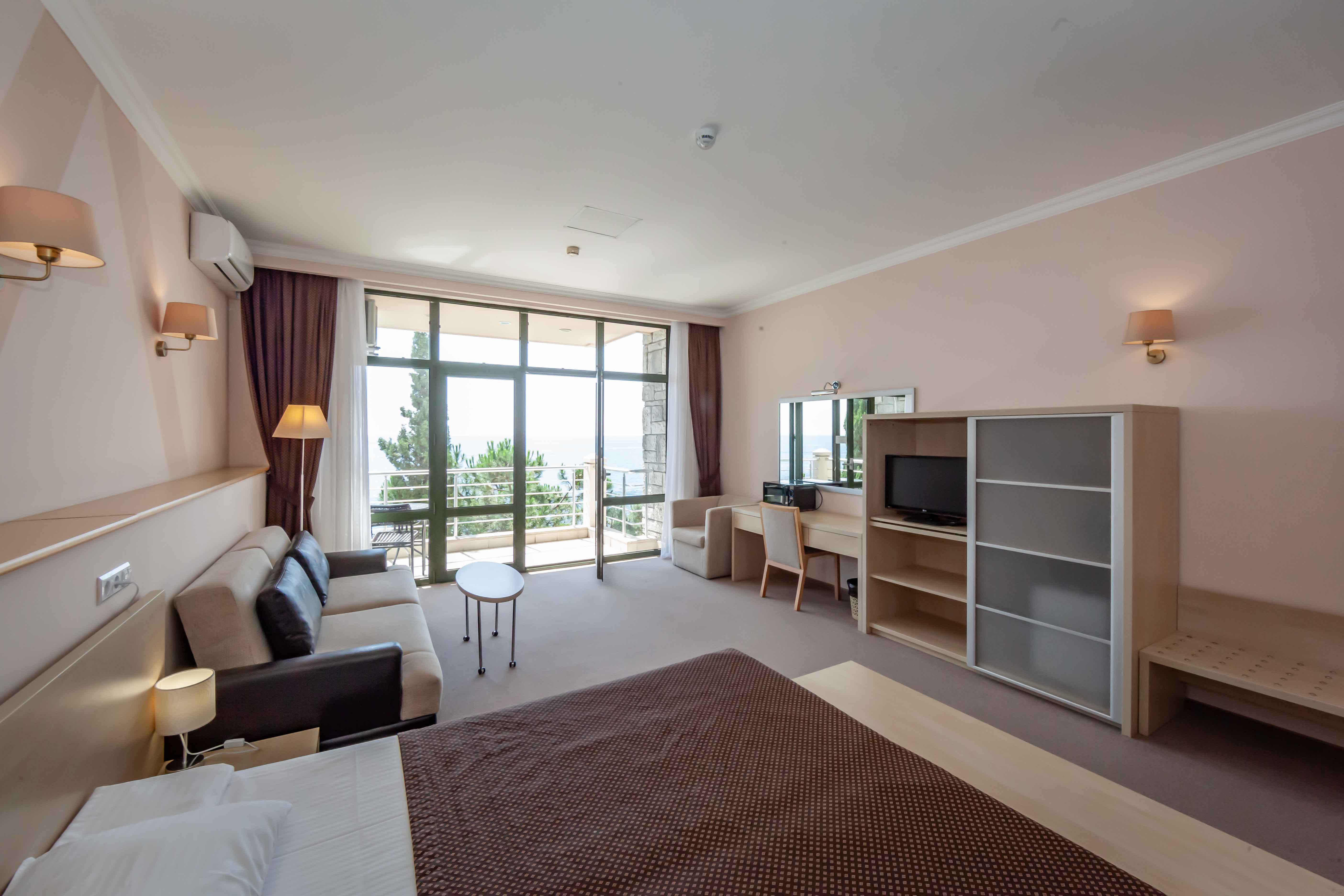 Трехместный номер Делюкс с видом на море