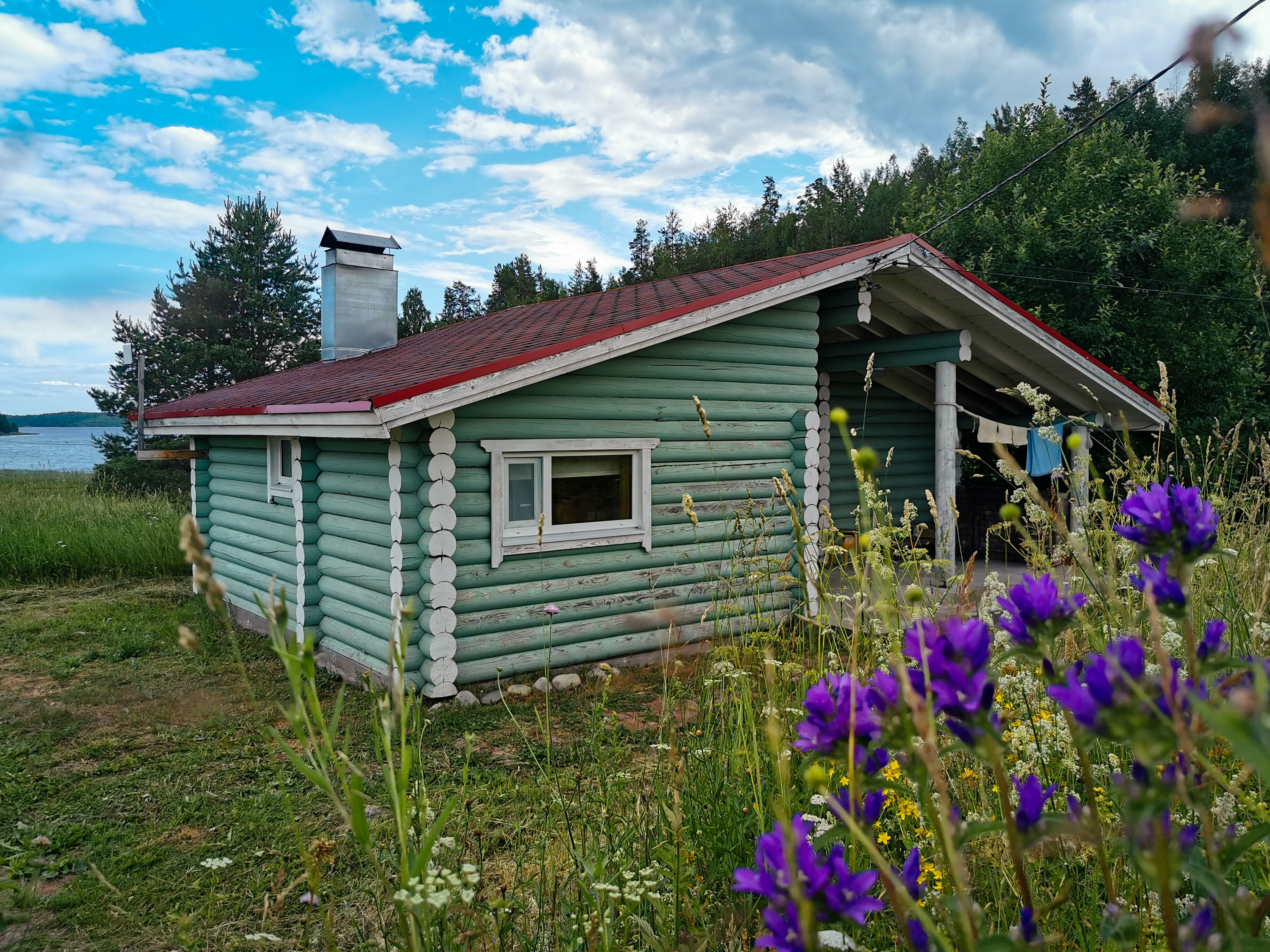Коттедж с видом на озеро