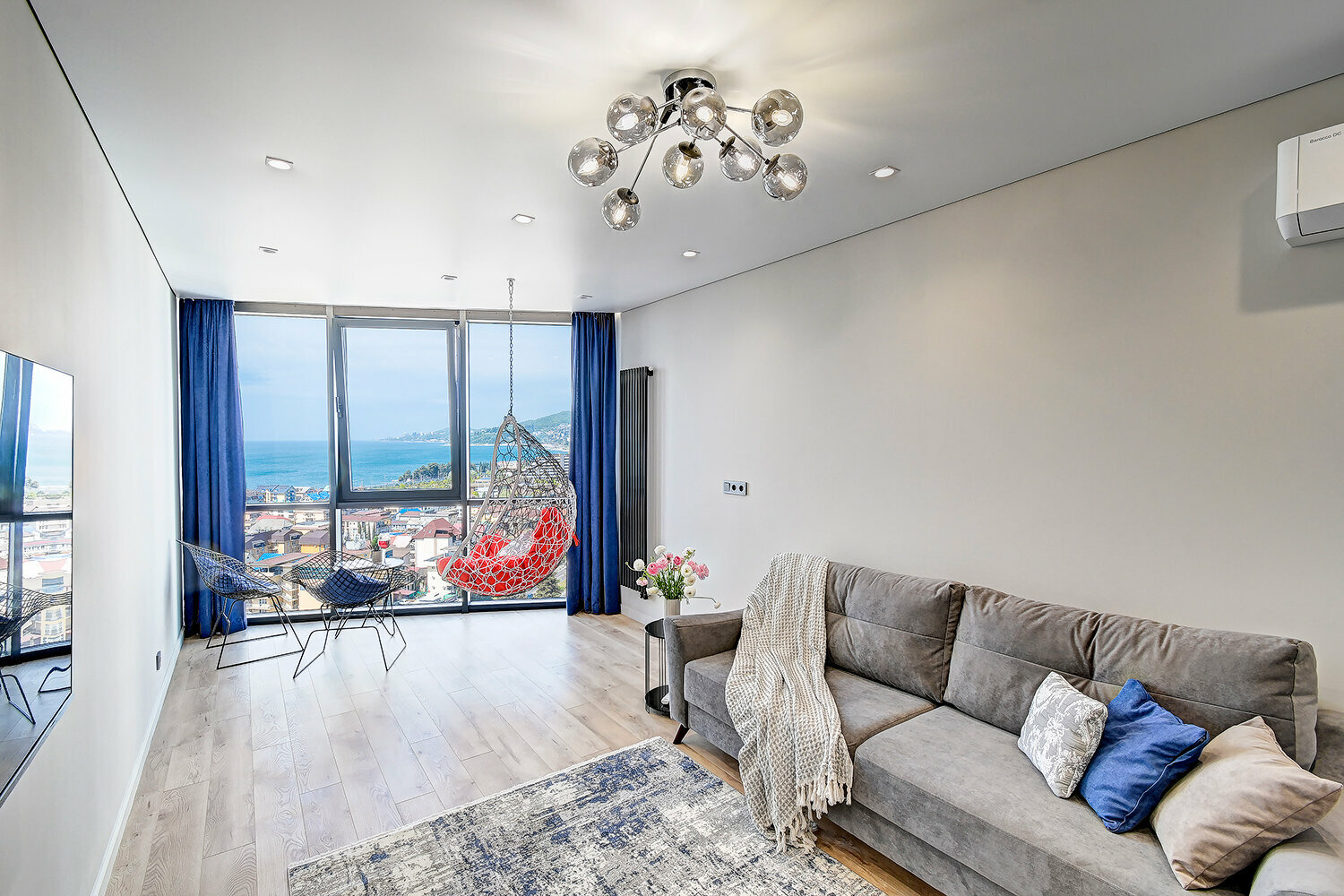 Апартаменты с видом на море