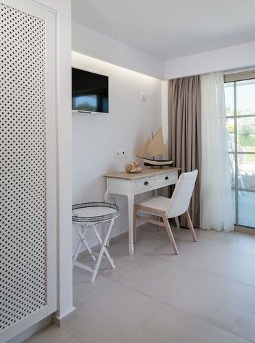 Вилла (Split Level Sea or Garden View) в White Pearls Luxury Suites - Adults Only