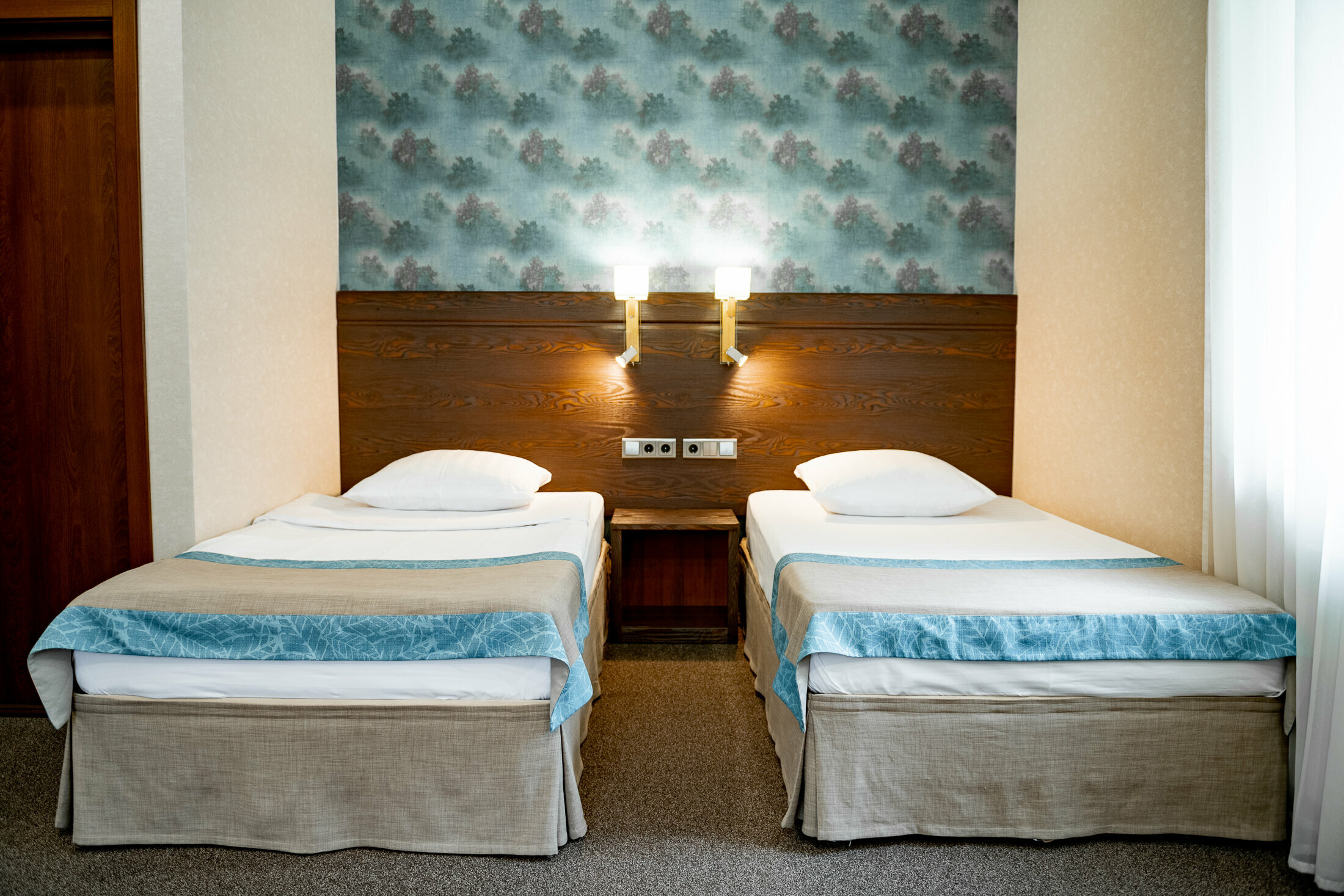 Двухместный номер с 2 отдельными кроватями и душем