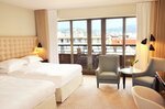 Номер, частичный вид на море (2 Twin Beds) в Hyatt Regency Nice Palais de la Méditerranée