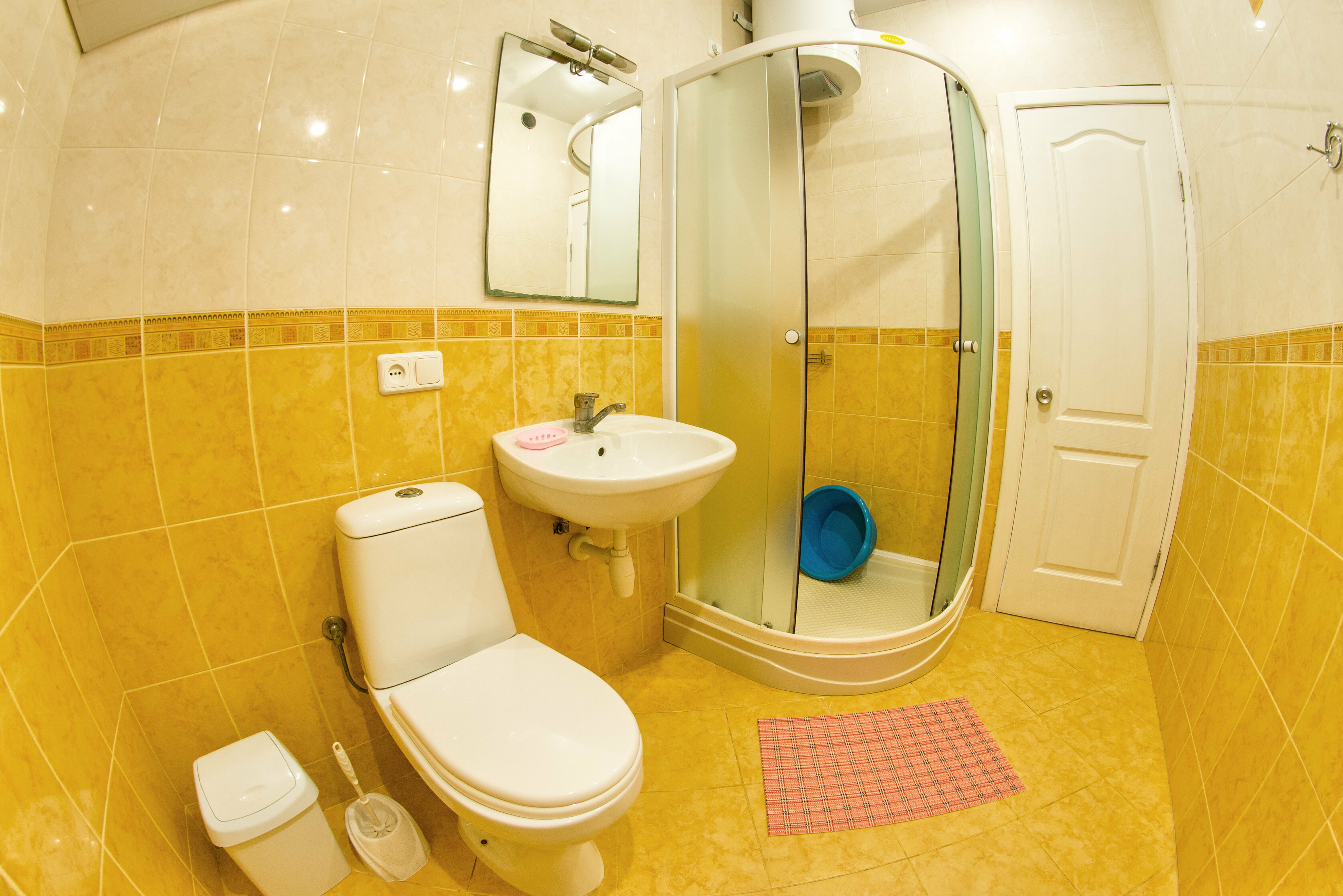 Трехместный номер с балконом