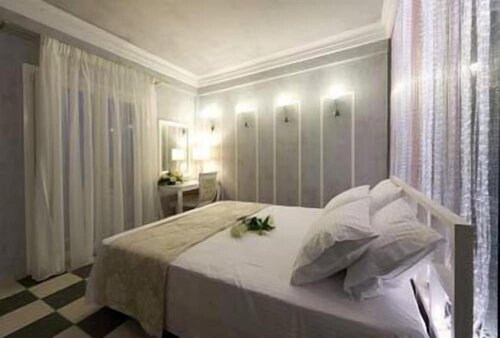 Улучшенный люкс, вид на море в Irida Boutique Hotel